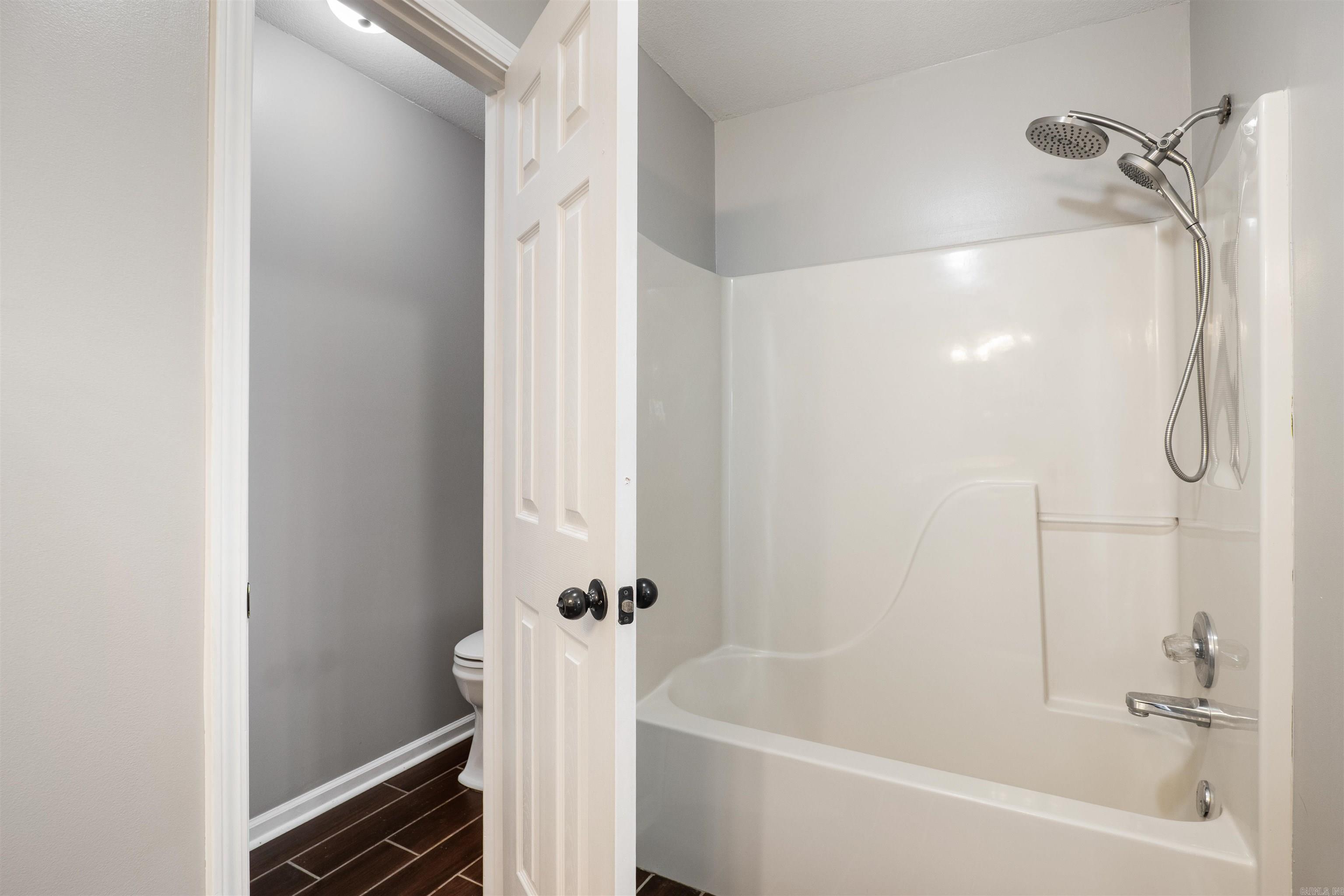 Criss - Residential