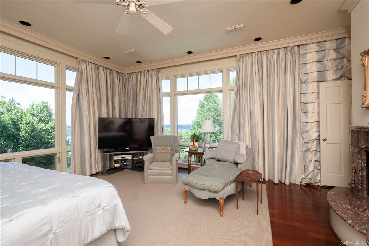 OVERLOOK PARK - Residential
