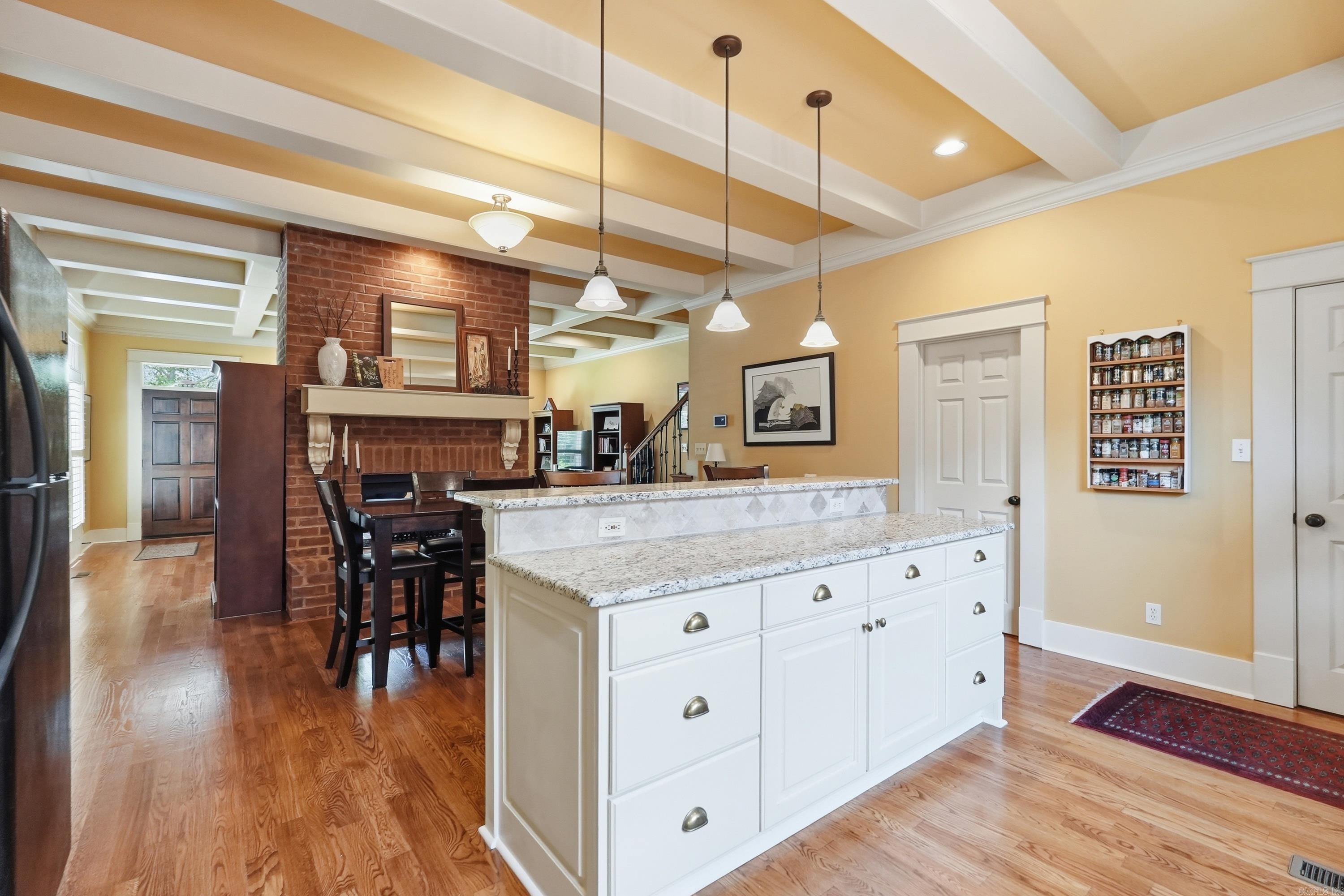 CITY OF LR L1 - Residential