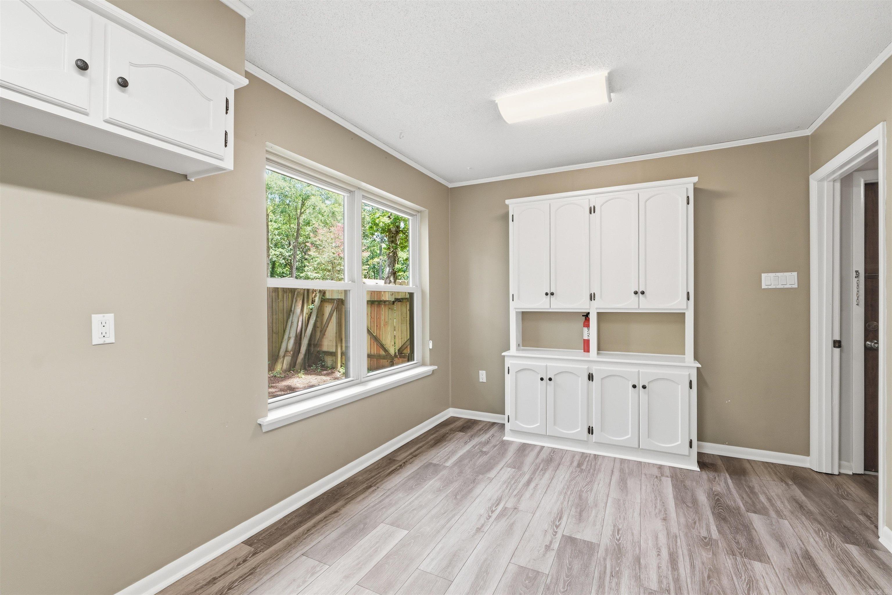 SMOKING OAKS ADD - Residential