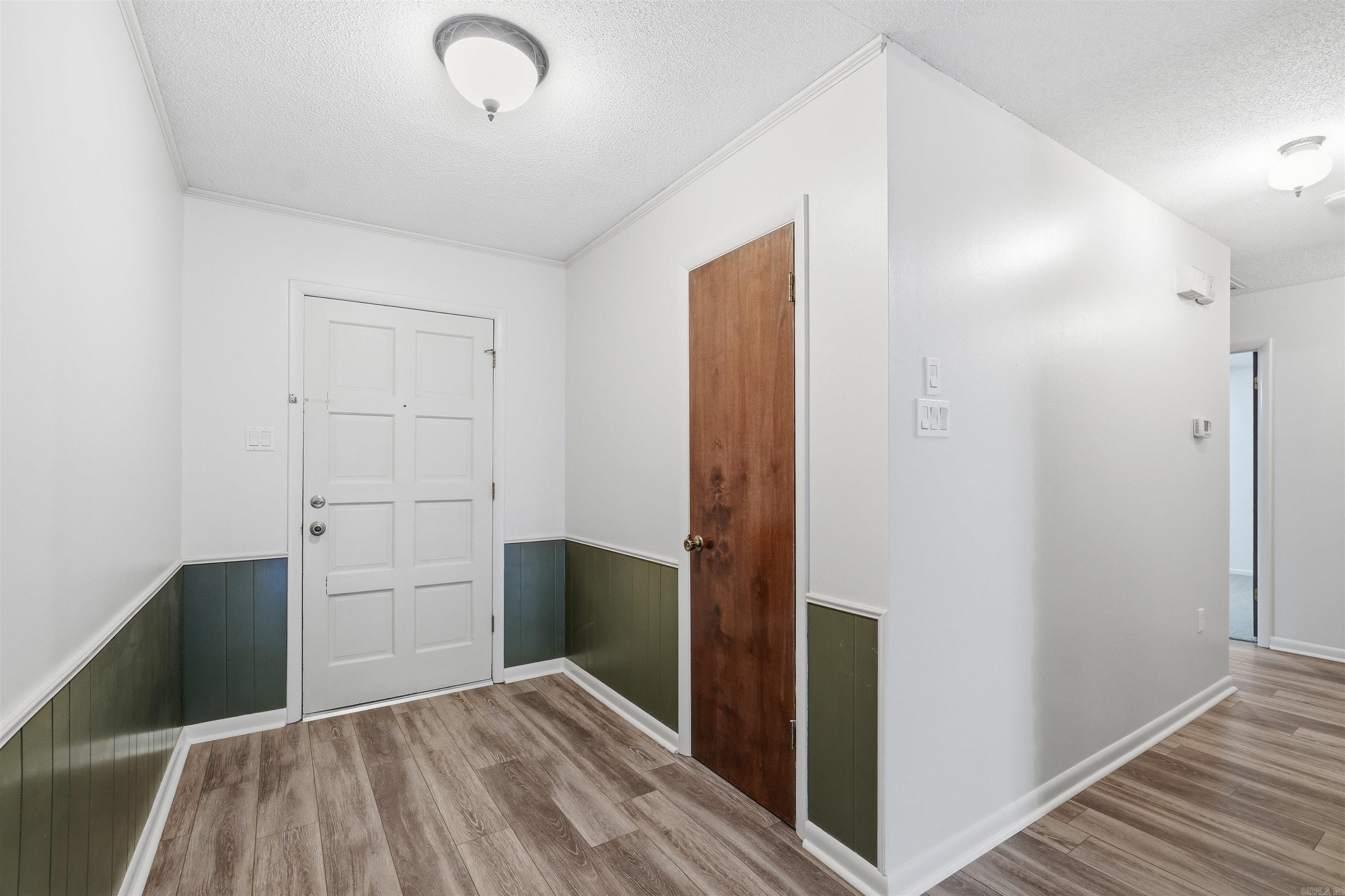 SMOKING OAKS ADD - Residential