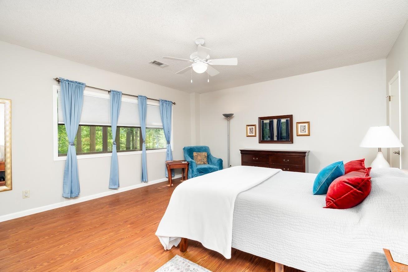 SANTA CRUZ - Residential