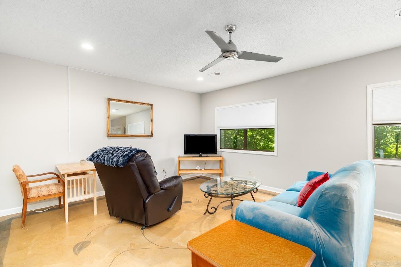 SANTA CRUZ - Residential