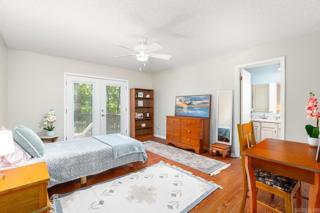 SANTA CRUZ - Residential