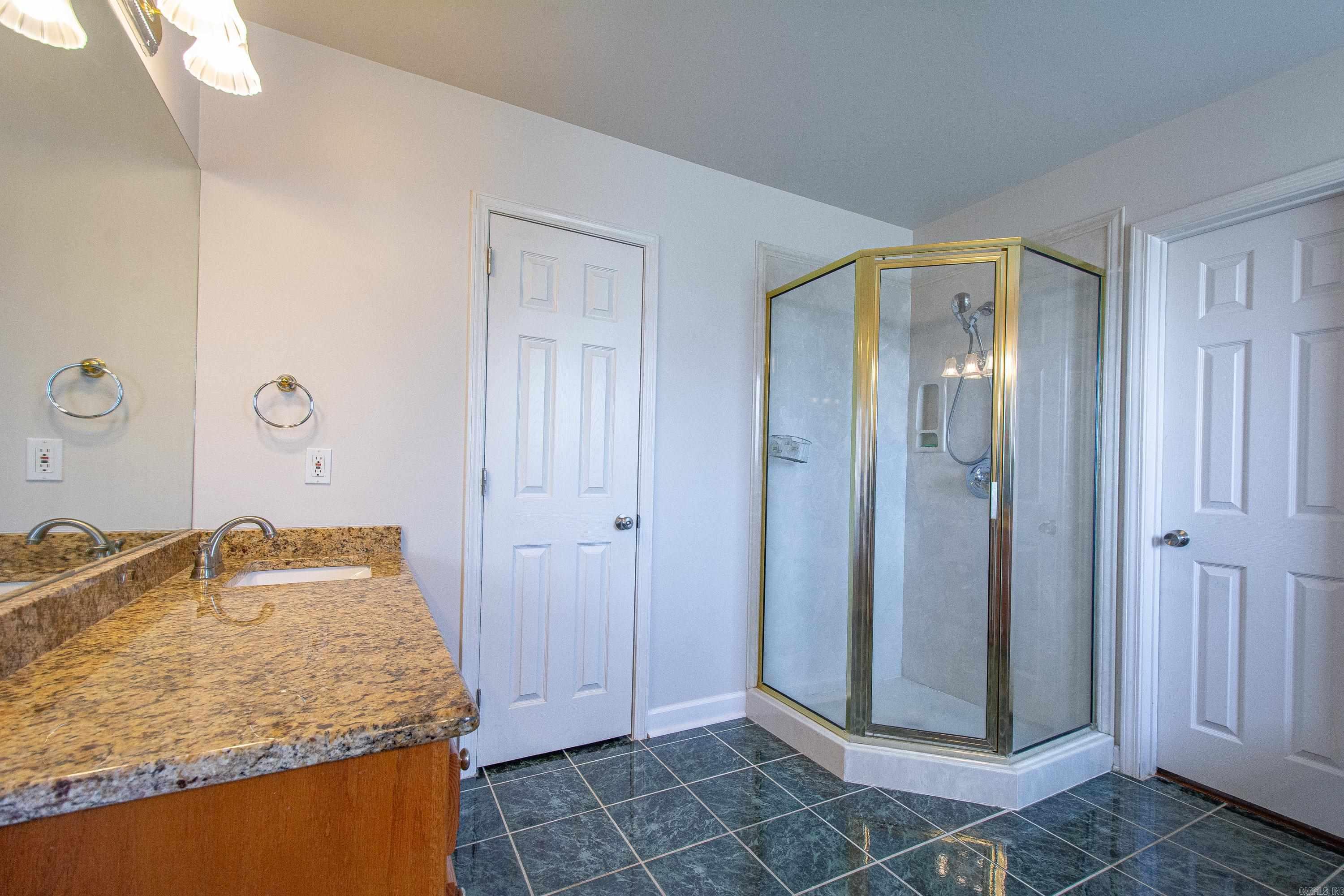 LEXINGTON PARK - Residential