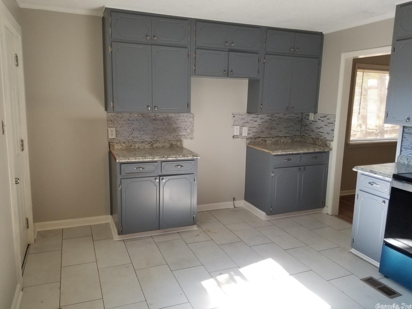 HENRYS - Residential