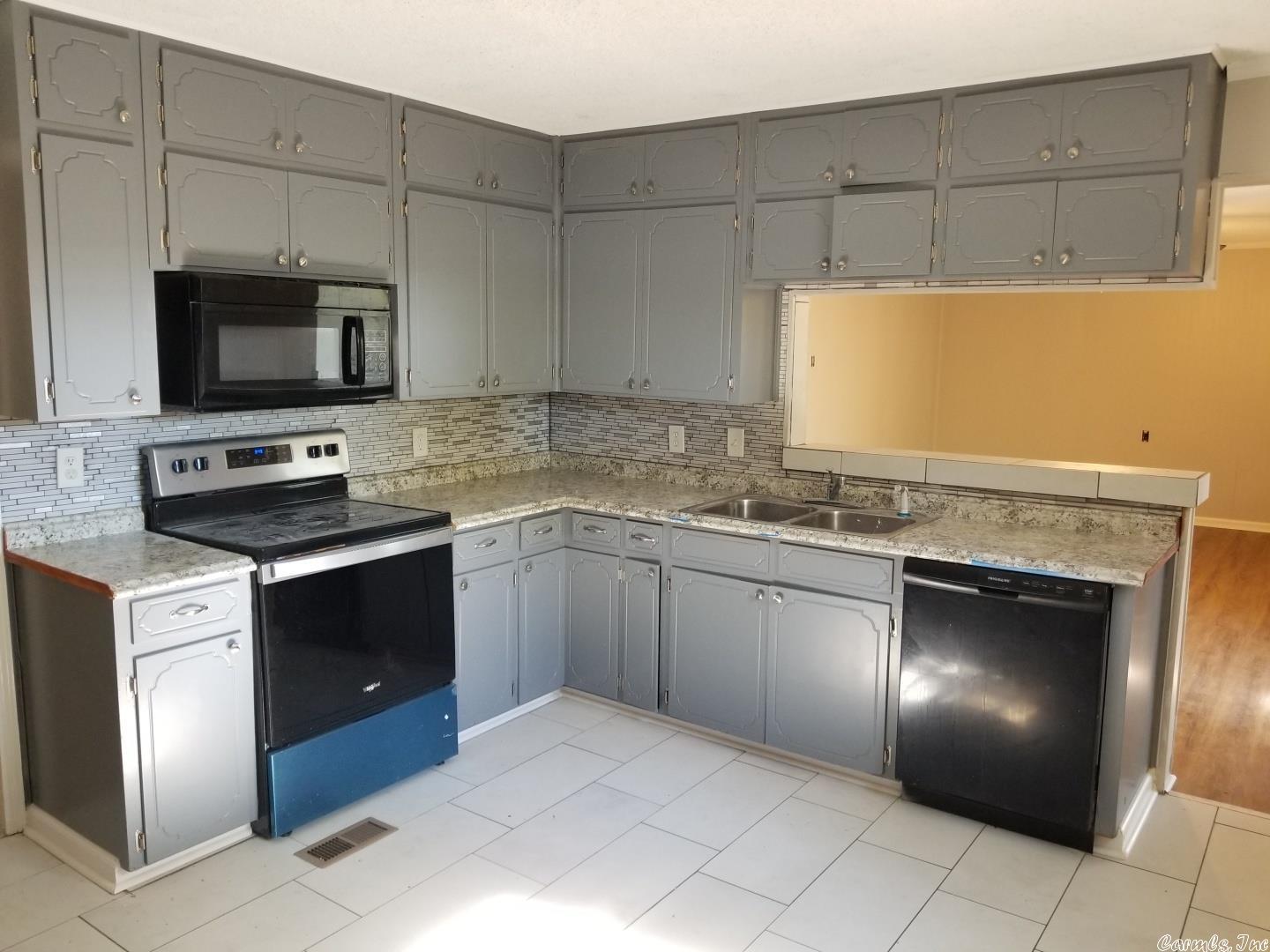 HENRYS - Residential