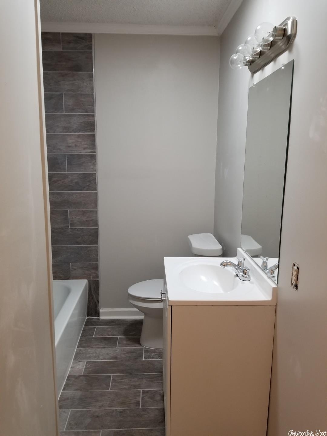 HENRYS - Residential