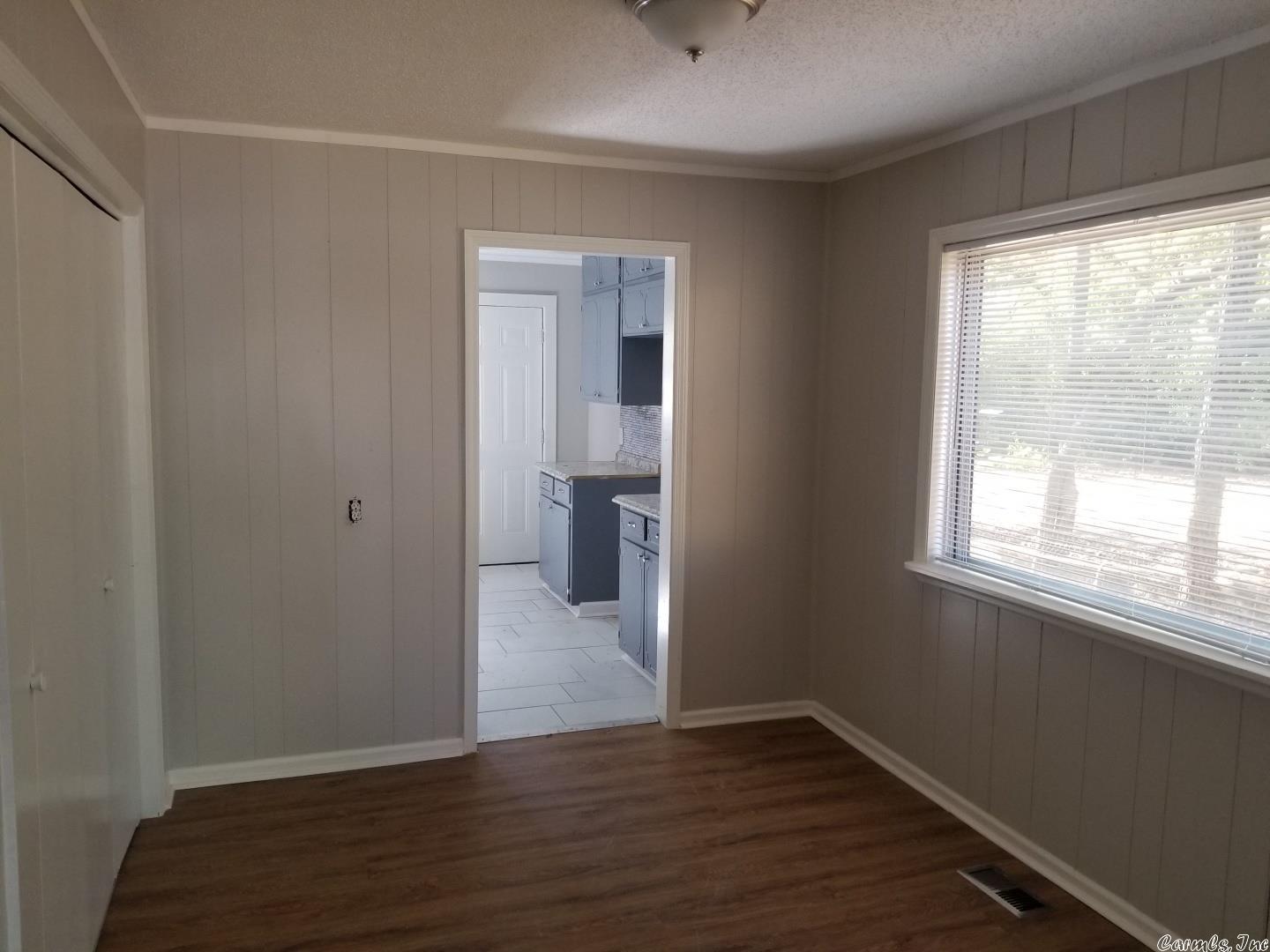 HENRYS - Residential