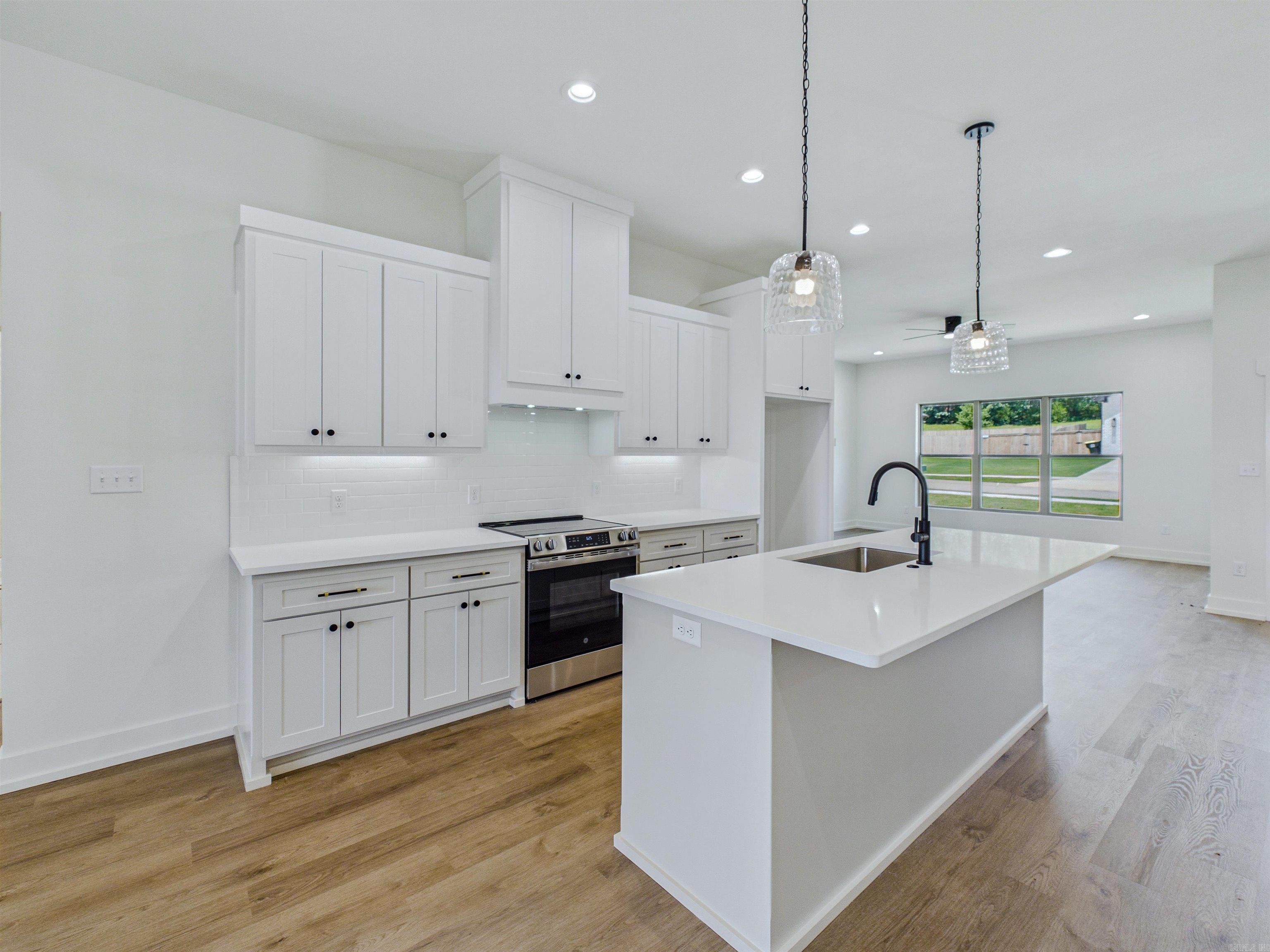 RIDGE VIEW - Residential