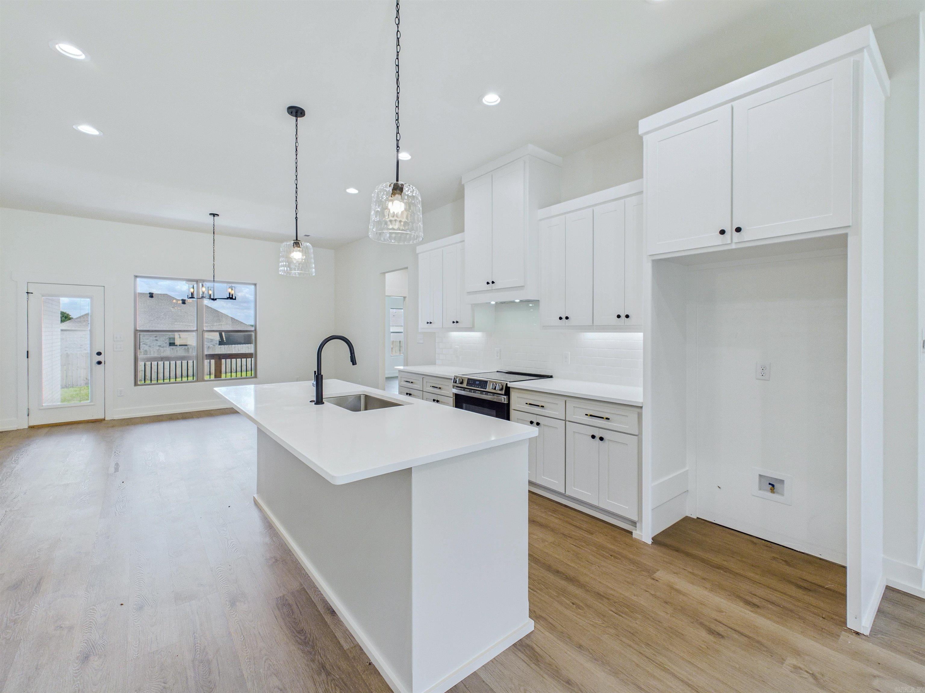 RIDGE VIEW - Residential