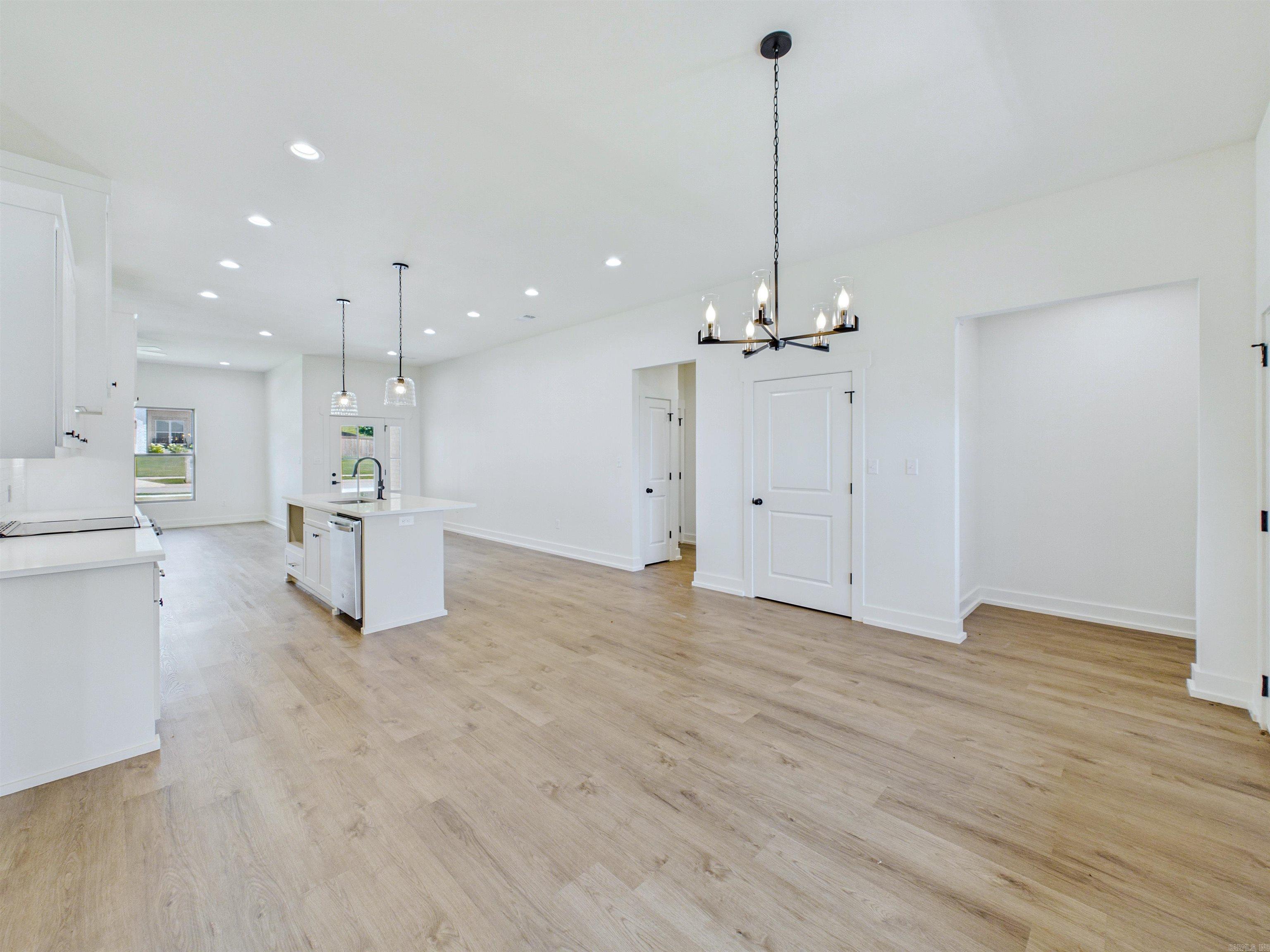 RIDGE VIEW - Residential