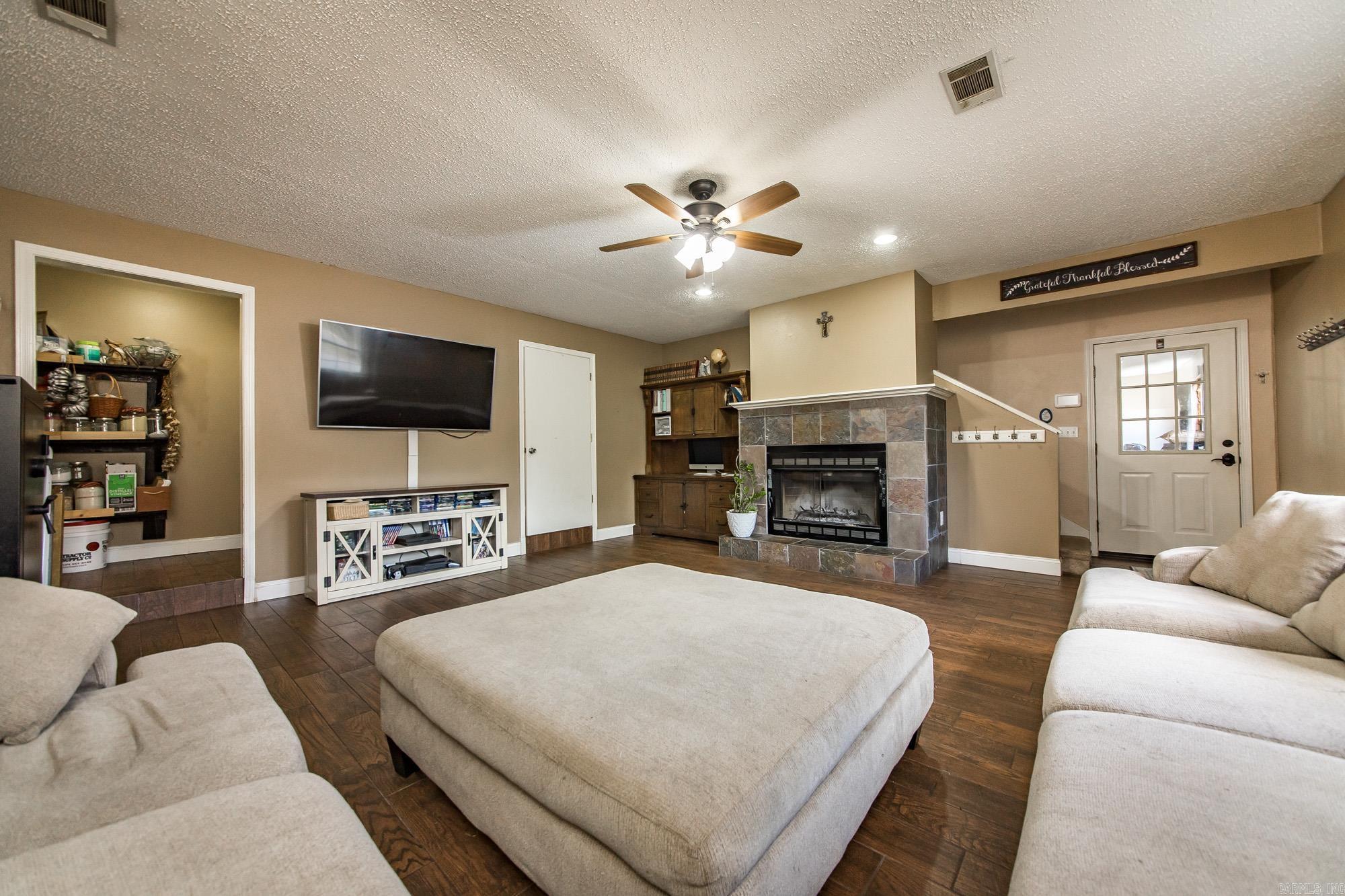 TANGLEWOOD ACRES - Residential