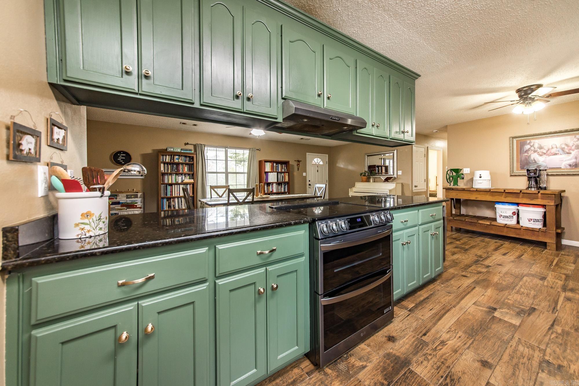 TANGLEWOOD ACRES - Residential