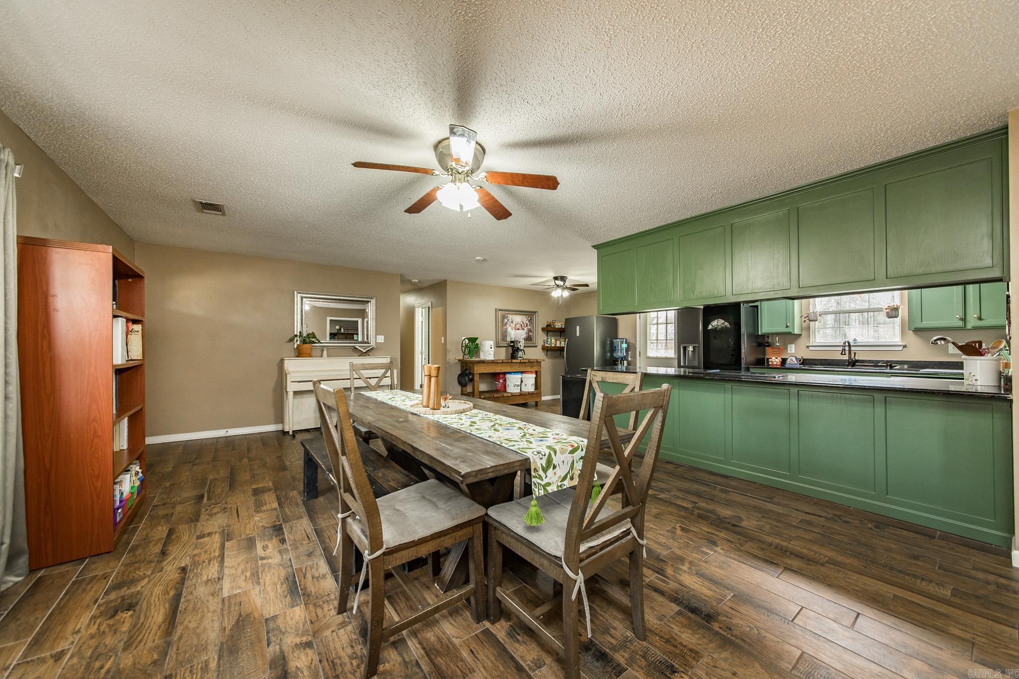 TANGLEWOOD ACRES - Residential