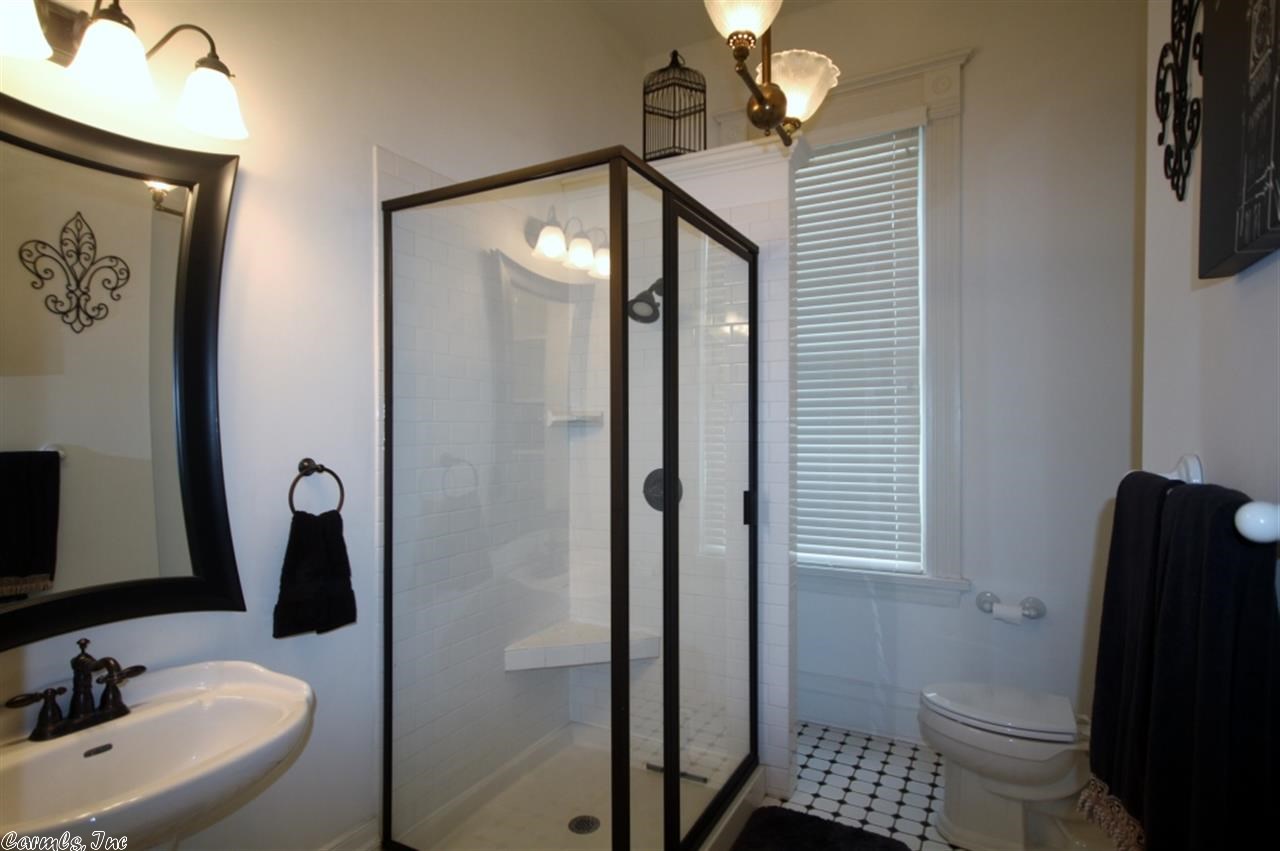 CITY OF LR L1 - Residential