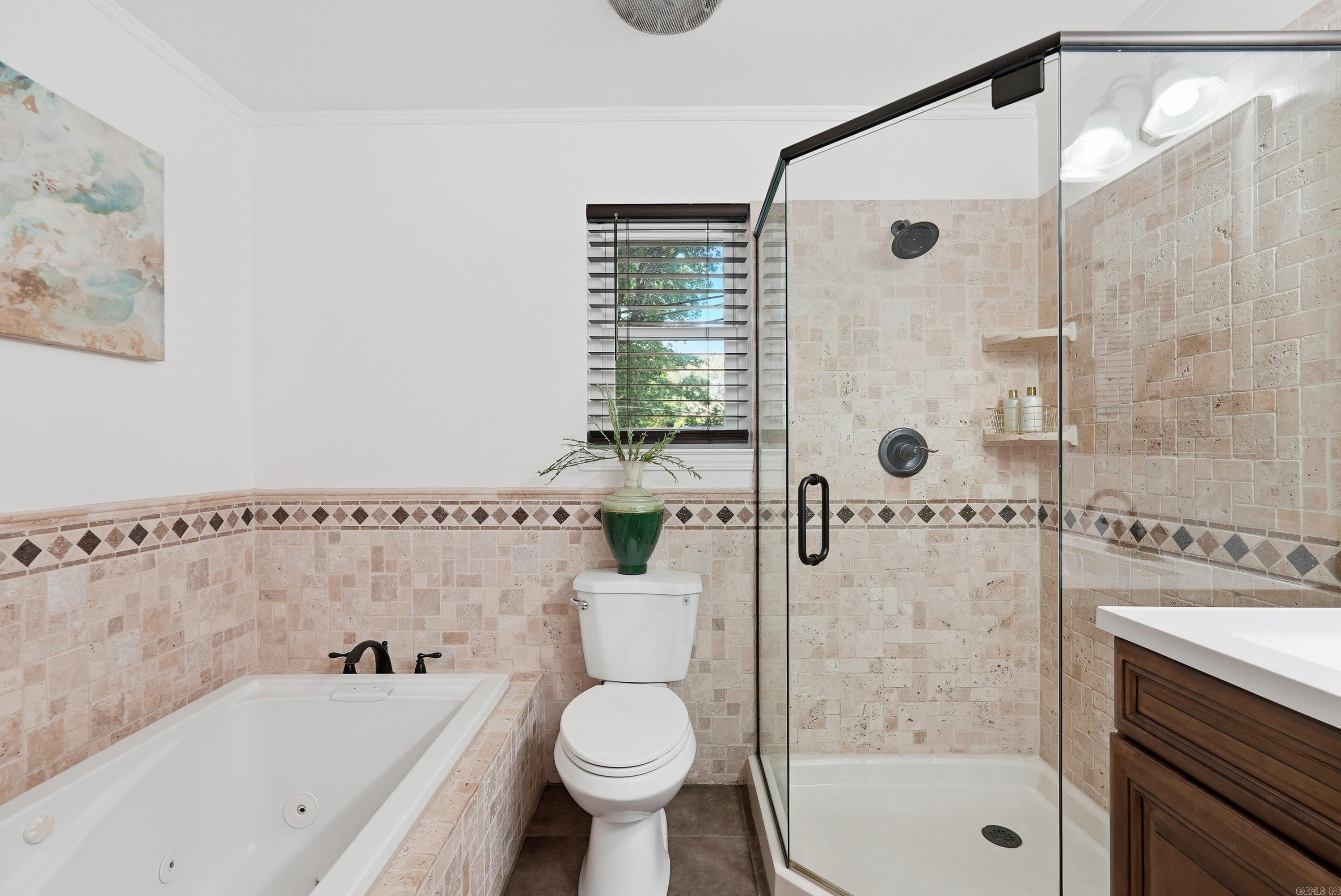 INDIAN HILLS - Residential