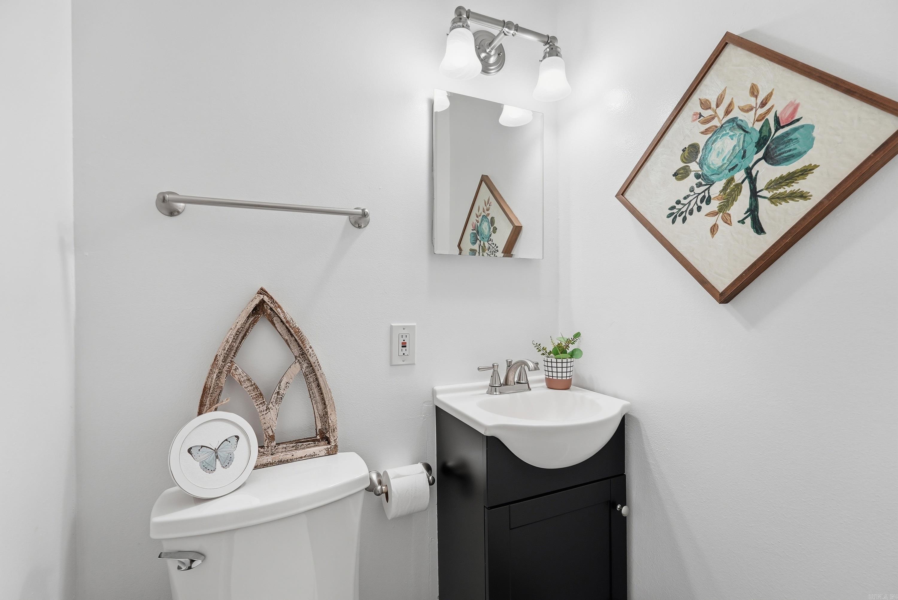INDIAN HILLS - Residential