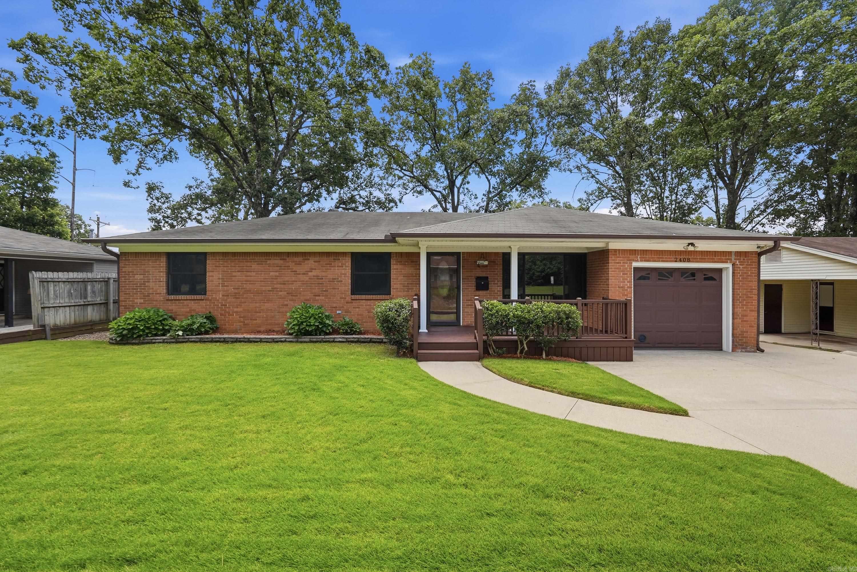 INDIAN HILLS - Residential