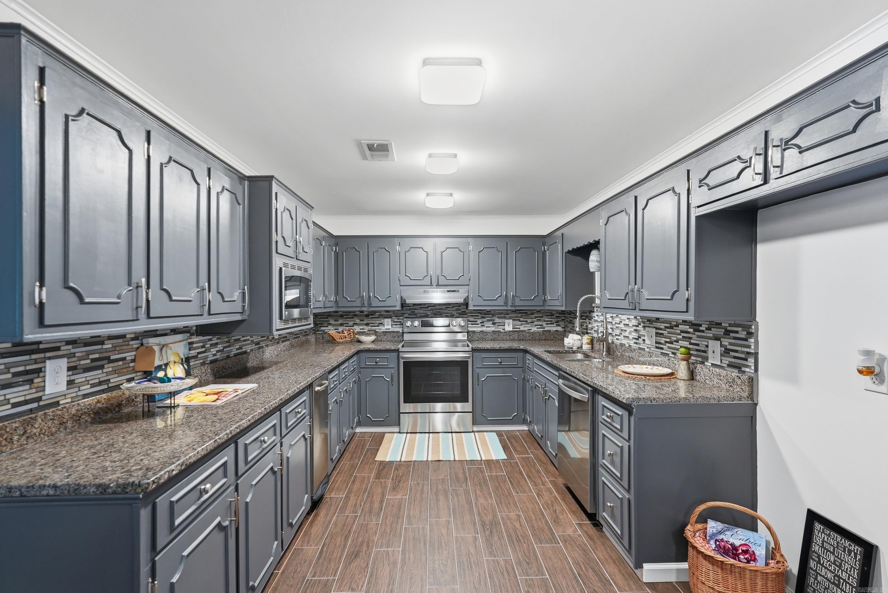 INDIAN HILLS - Residential