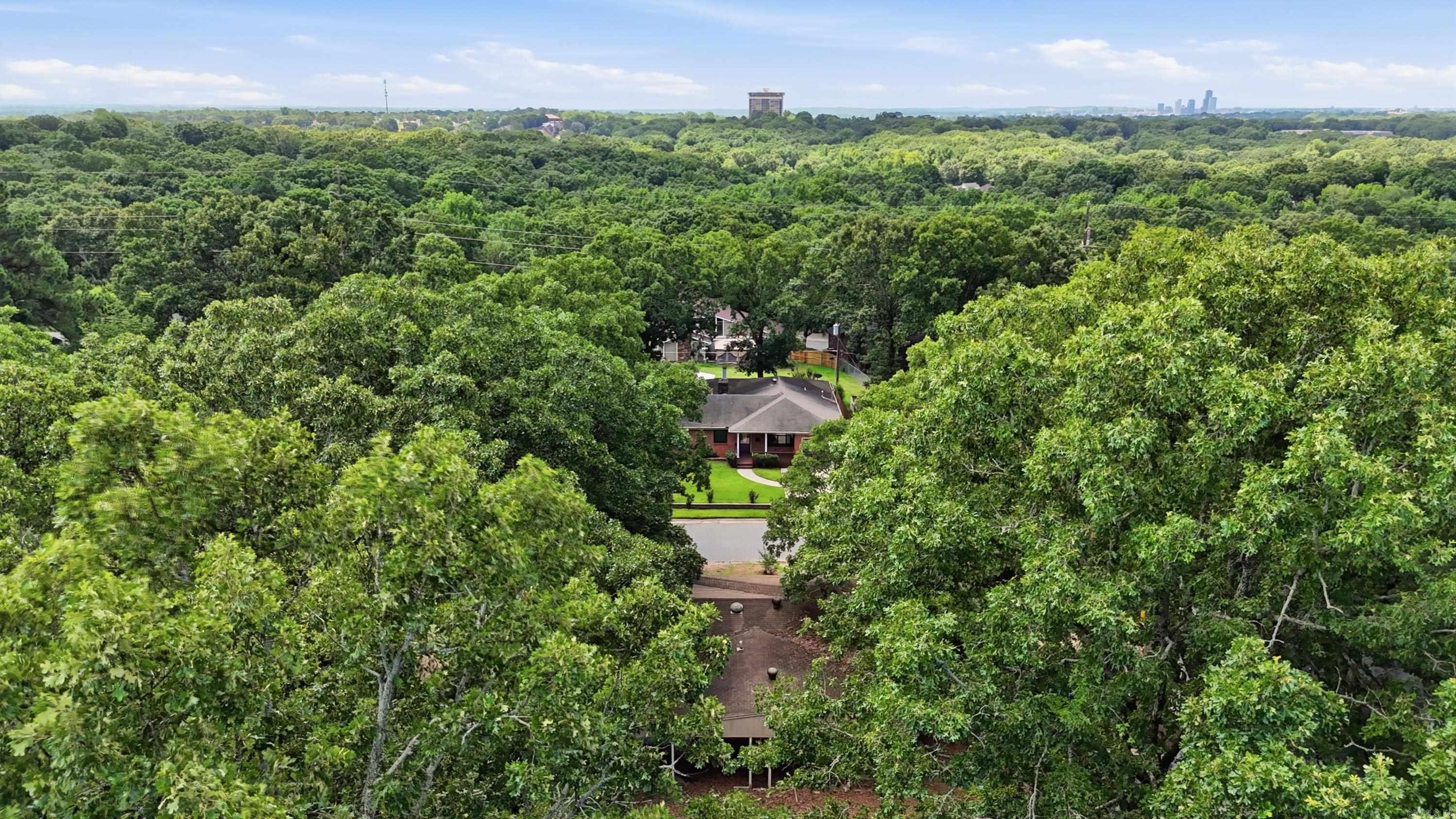 INDIAN HILLS - Residential