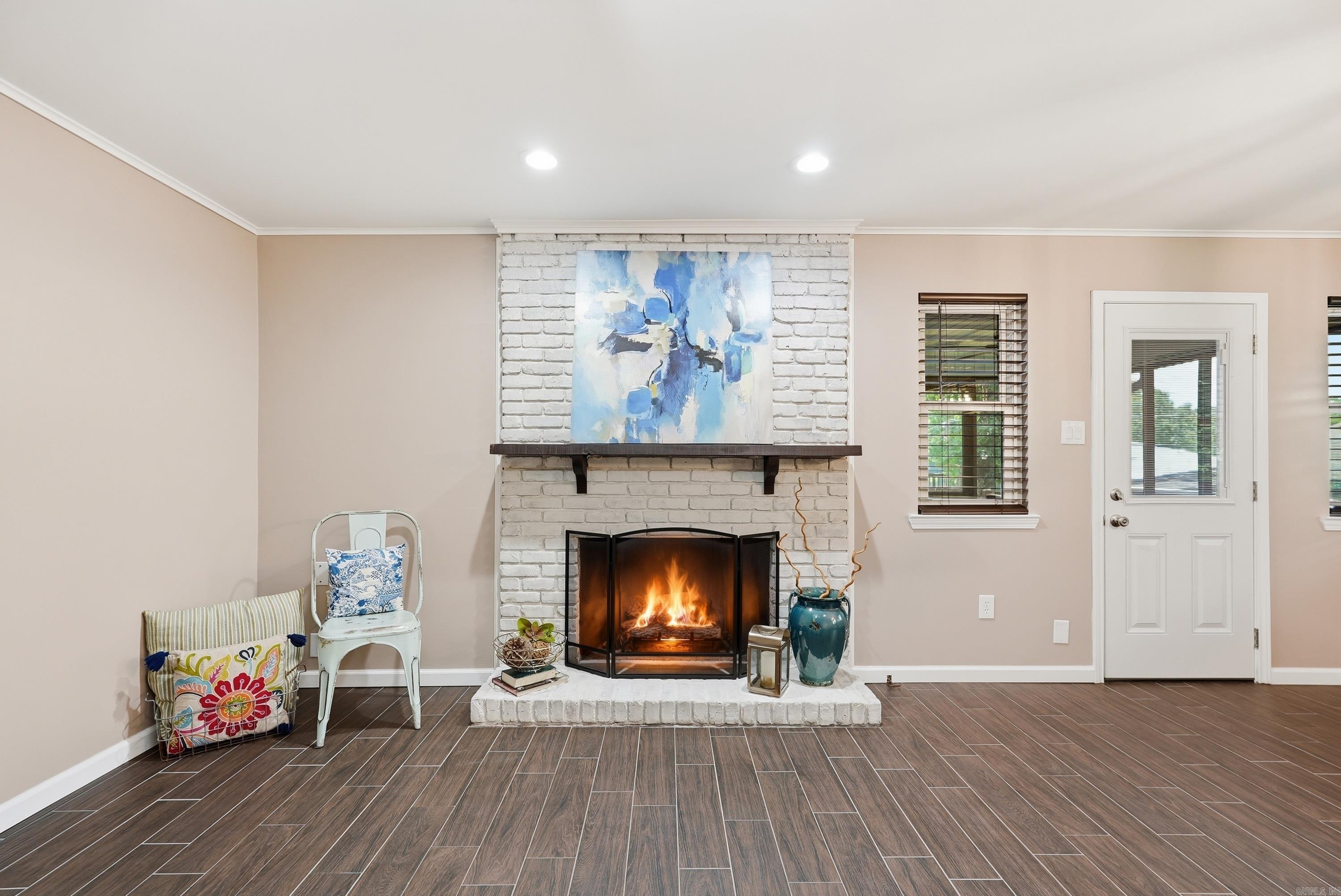 INDIAN HILLS - Residential