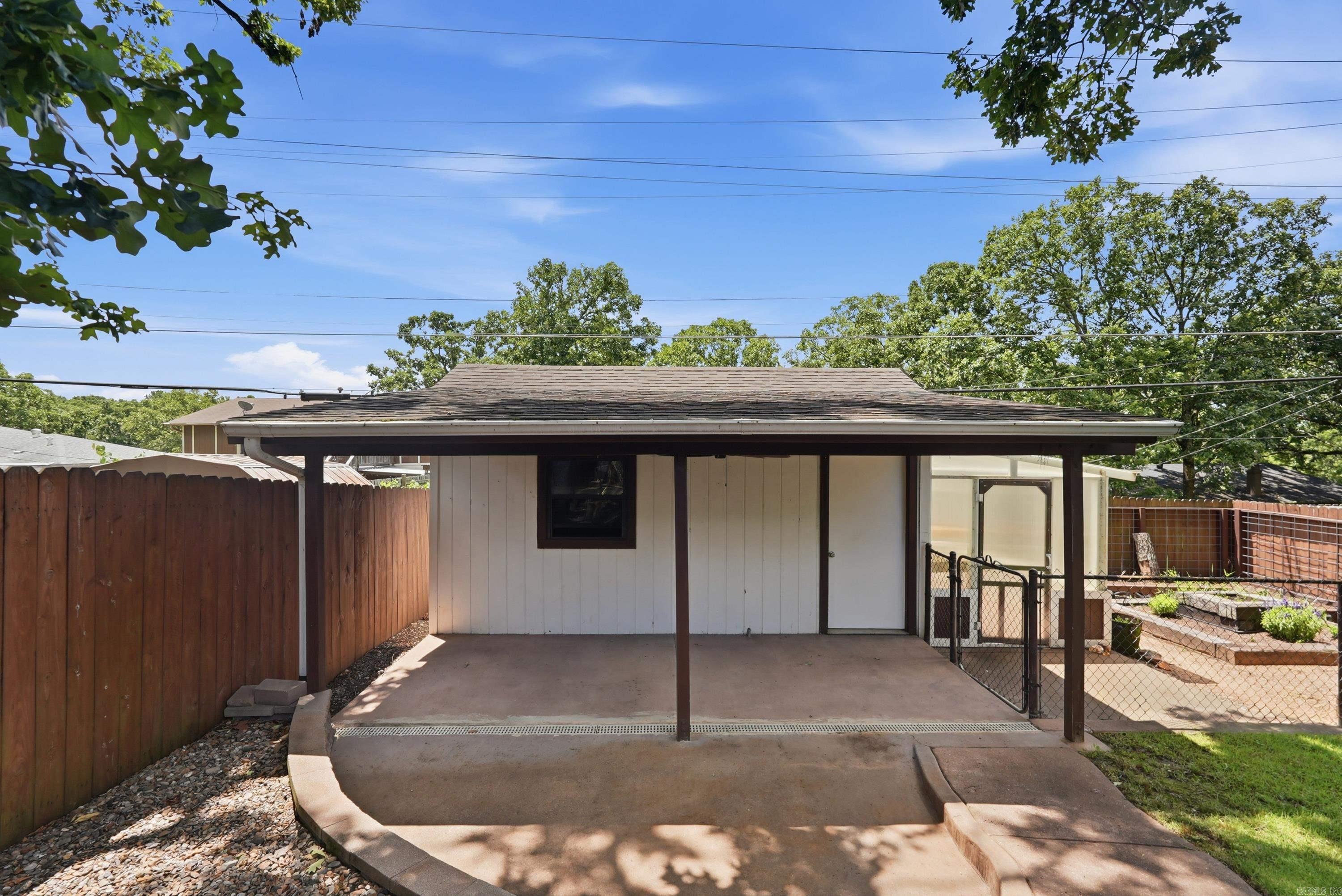 INDIAN HILLS - Residential