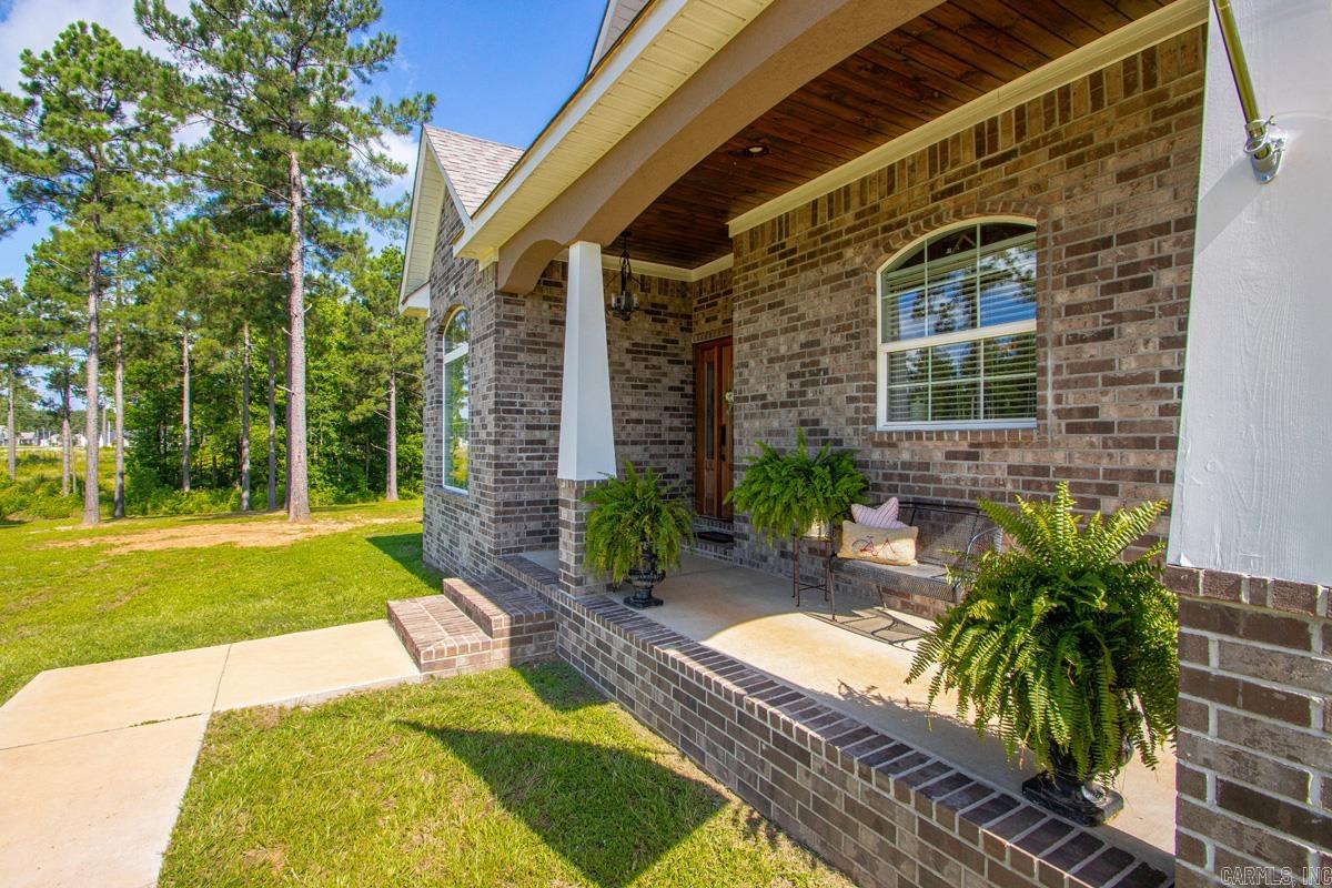 EAGLE RIDGE ESTATES - Residential