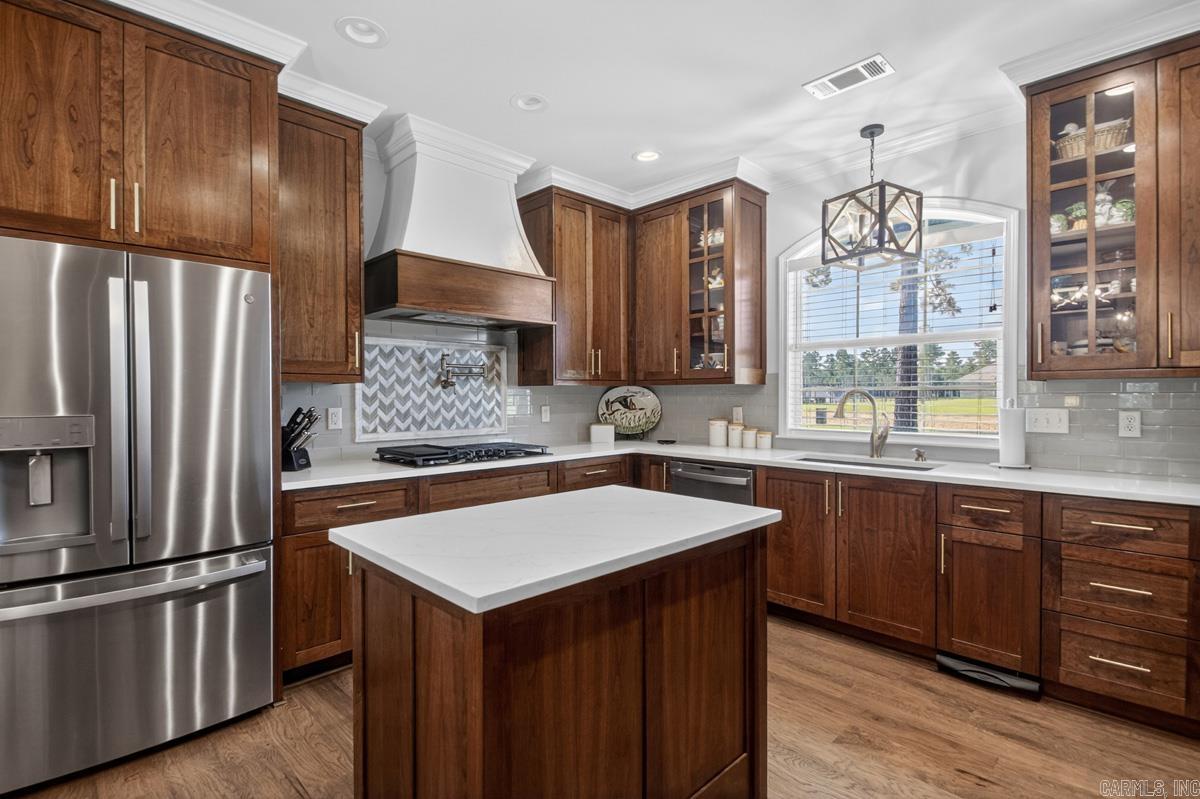EAGLE RIDGE ESTATES - Residential
