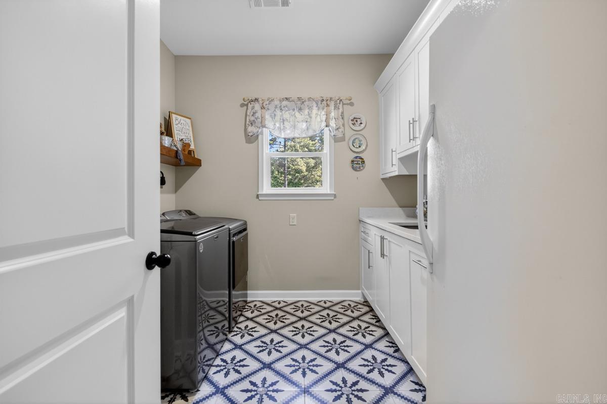 EAGLE RIDGE ESTATES - Residential