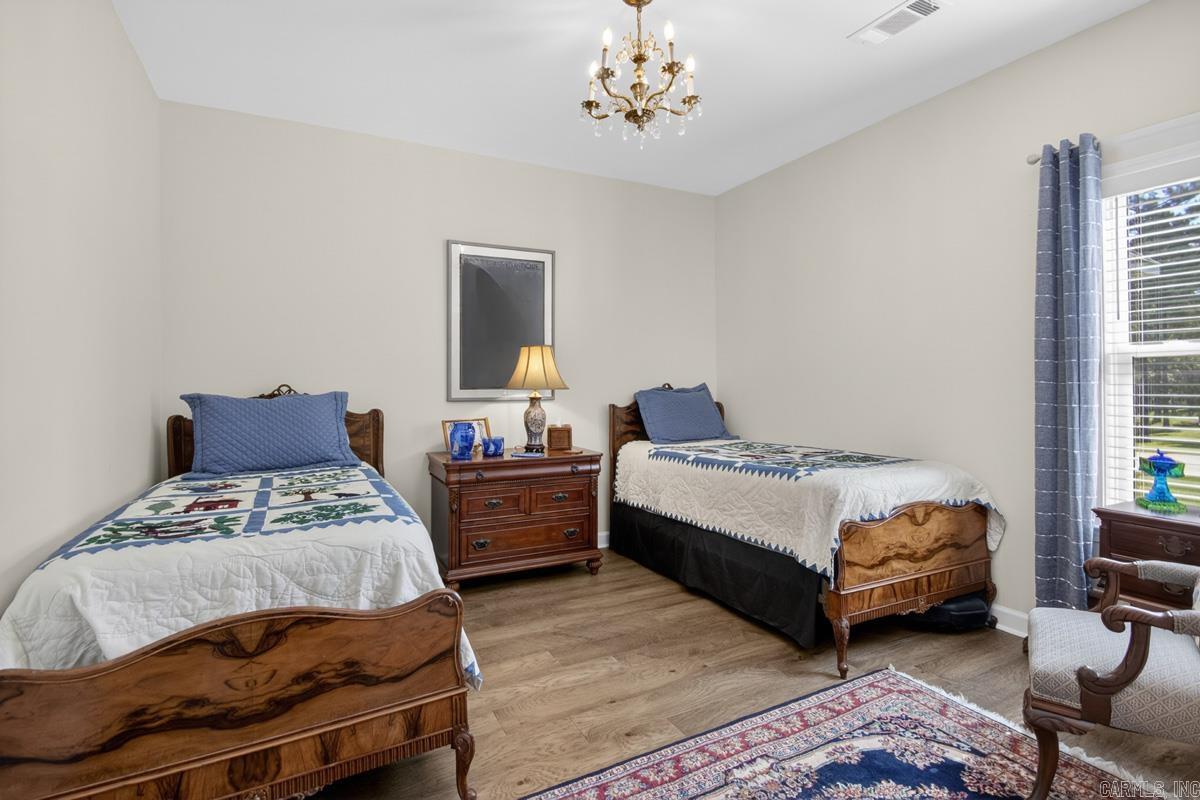 EAGLE RIDGE ESTATES - Residential