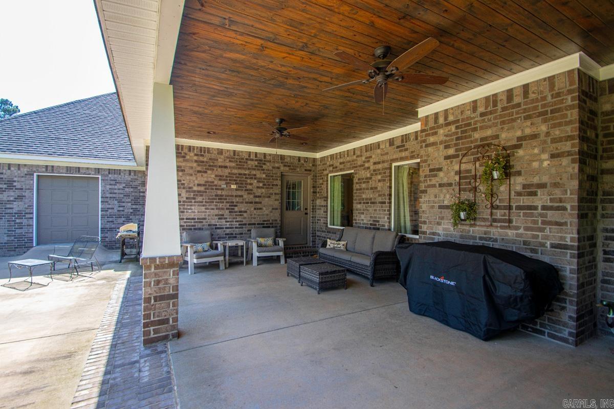 EAGLE RIDGE ESTATES - Residential