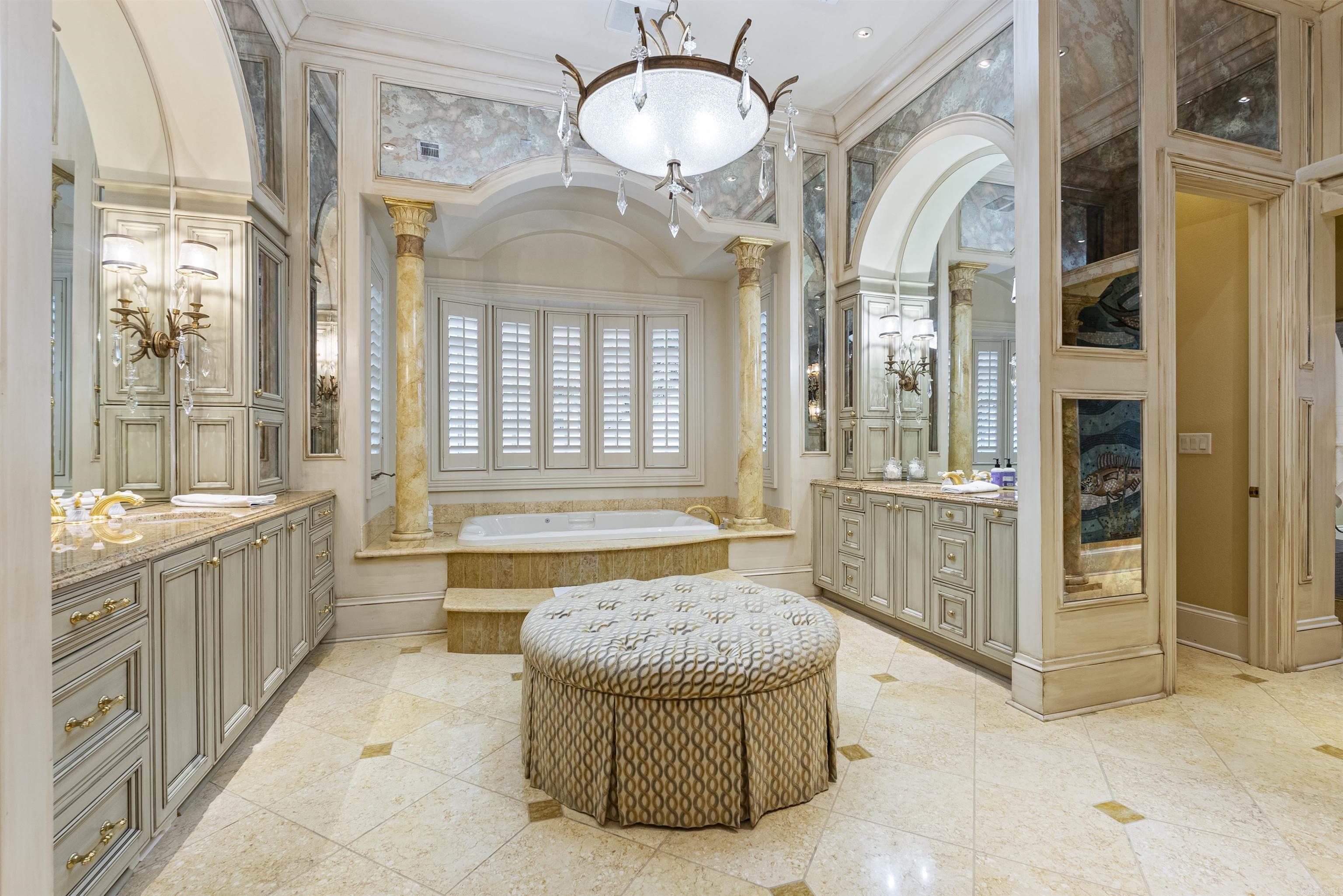 CHENAL VALLEY DEAUVILLE PLACE - Residential