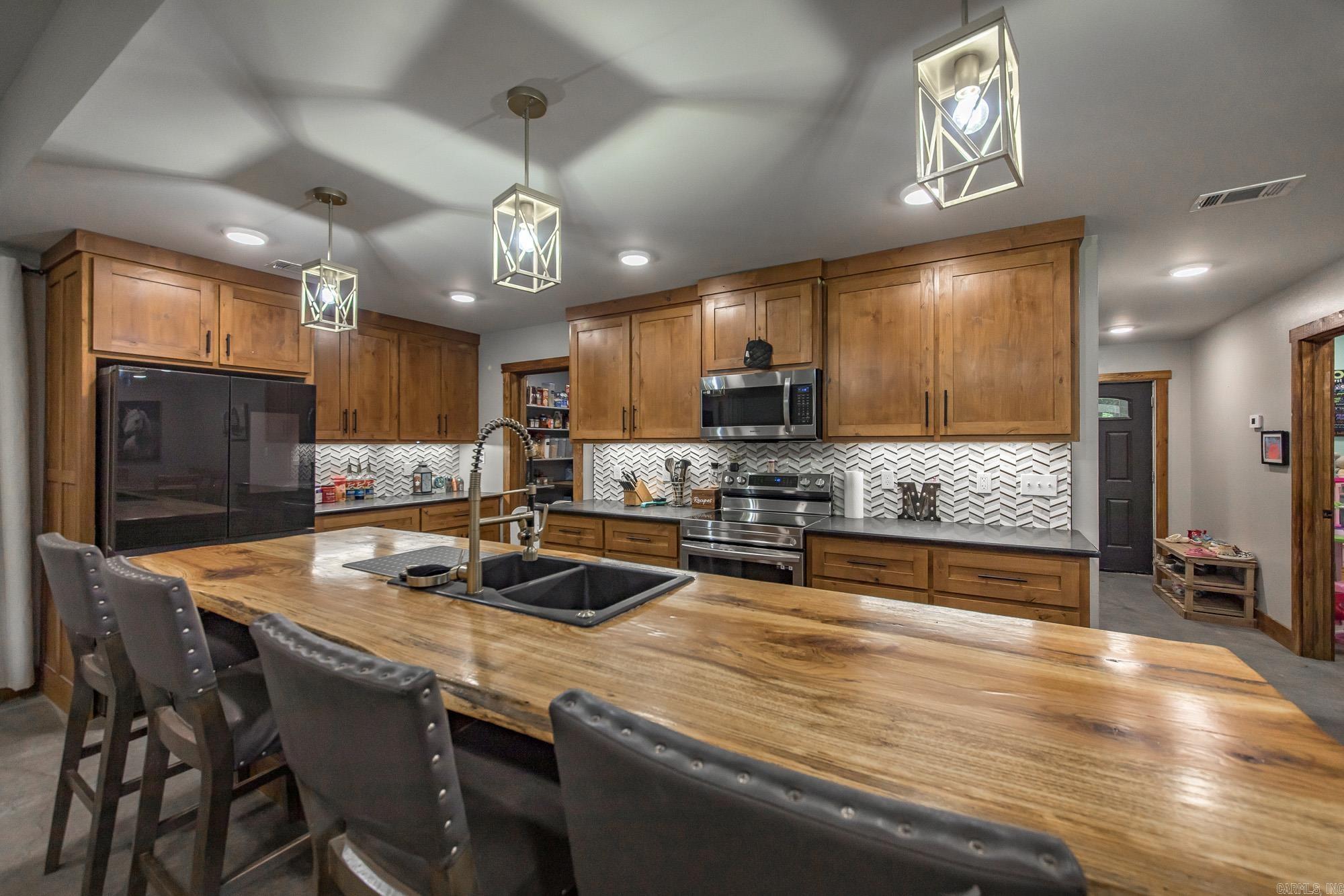 SCENIC VALLEY - Residential
