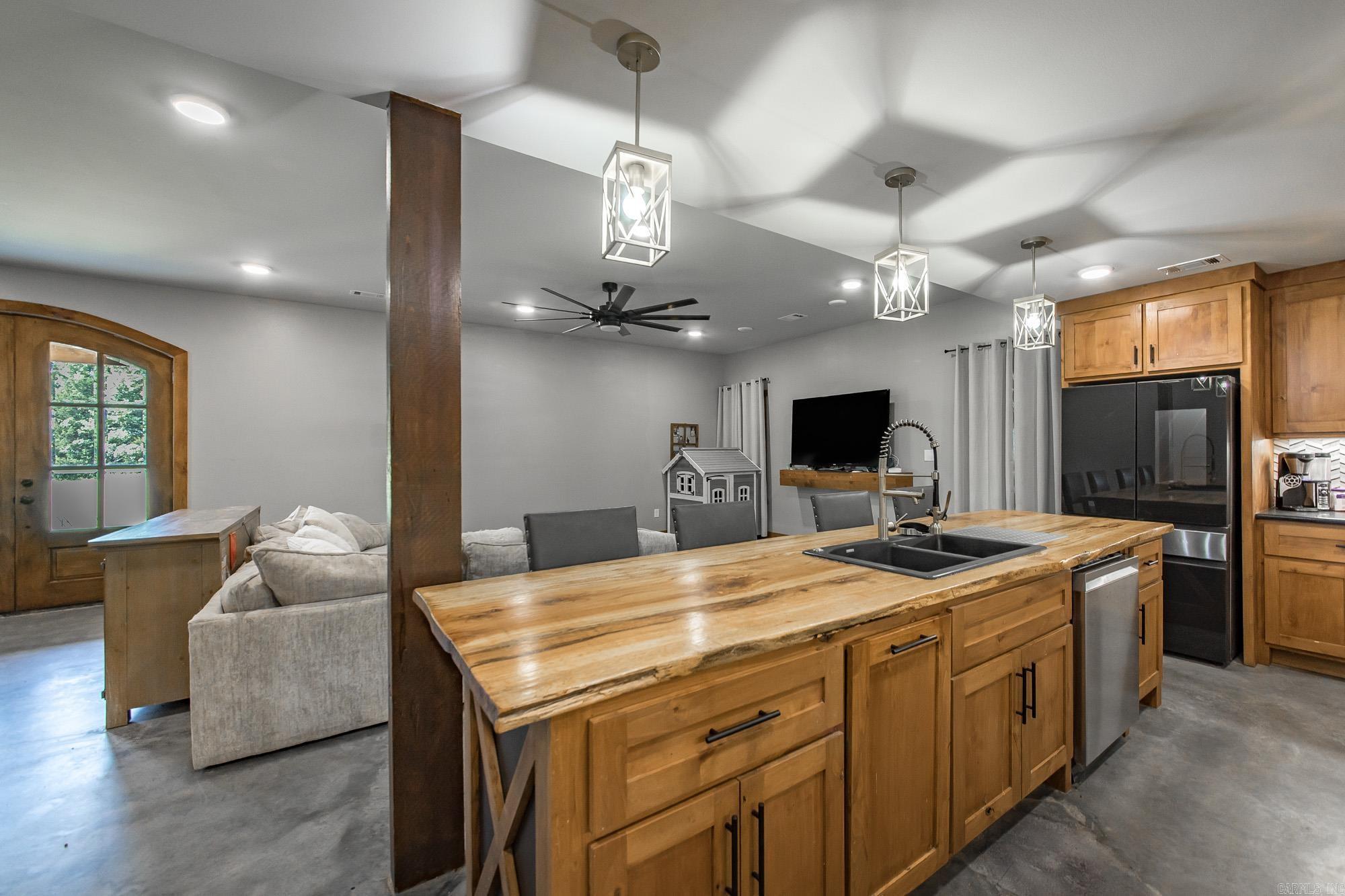 SCENIC VALLEY - Residential