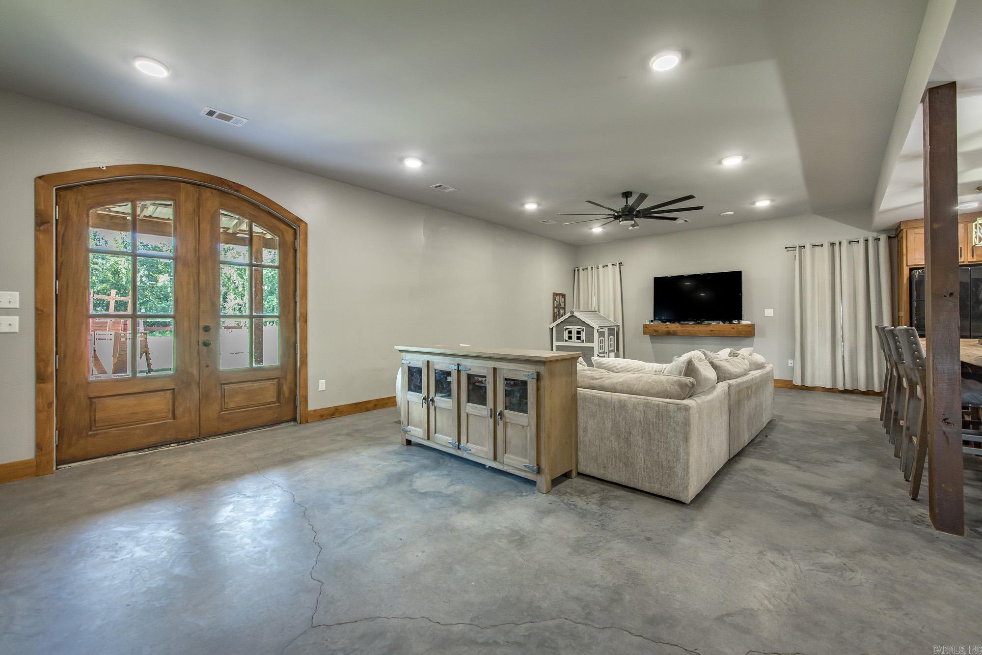 SCENIC VALLEY - Residential