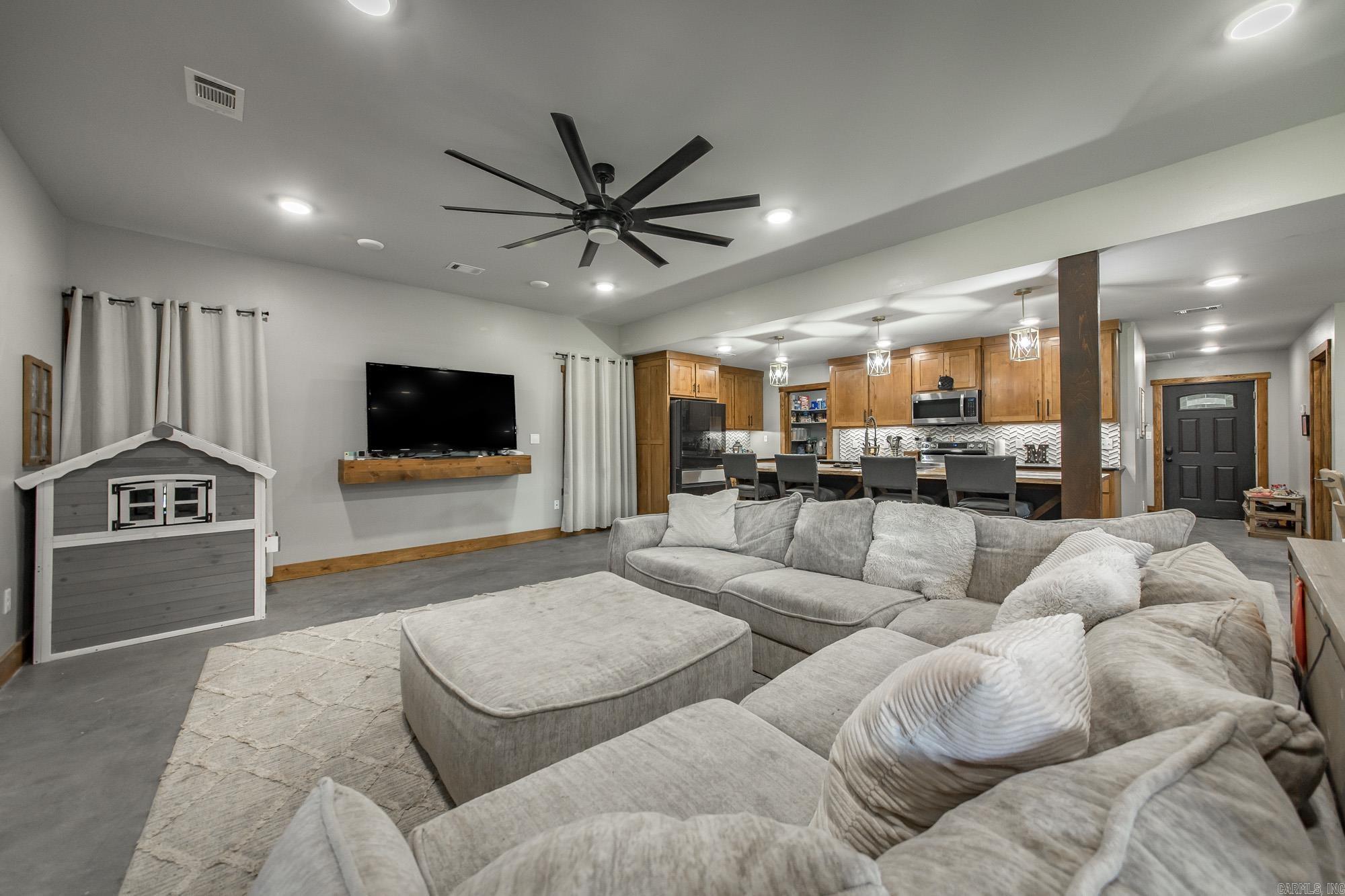 SCENIC VALLEY - Residential