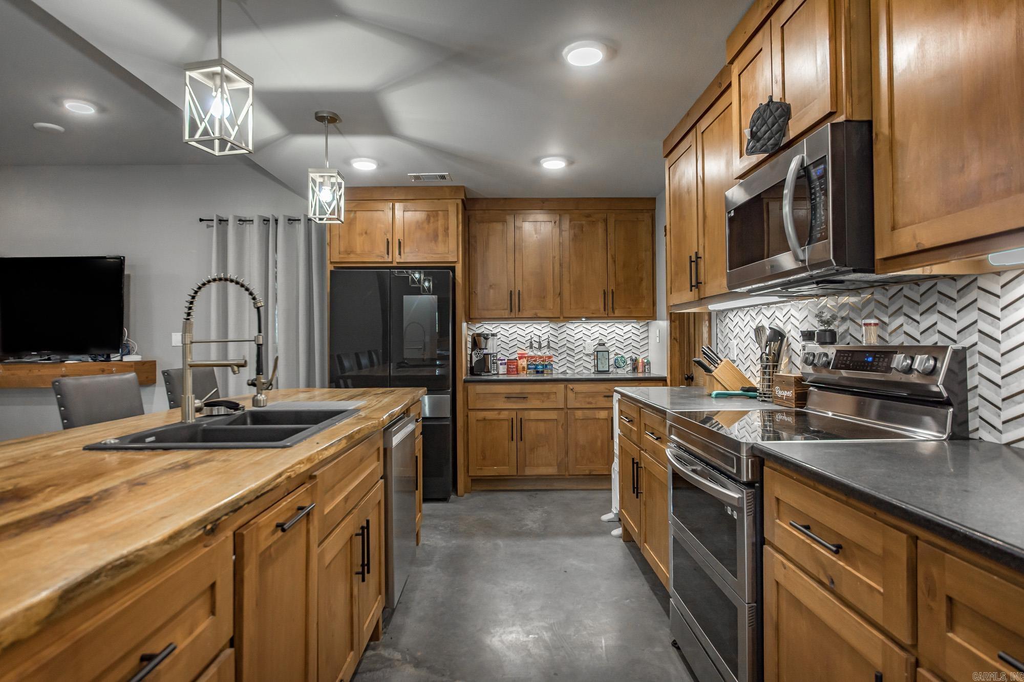SCENIC VALLEY - Residential