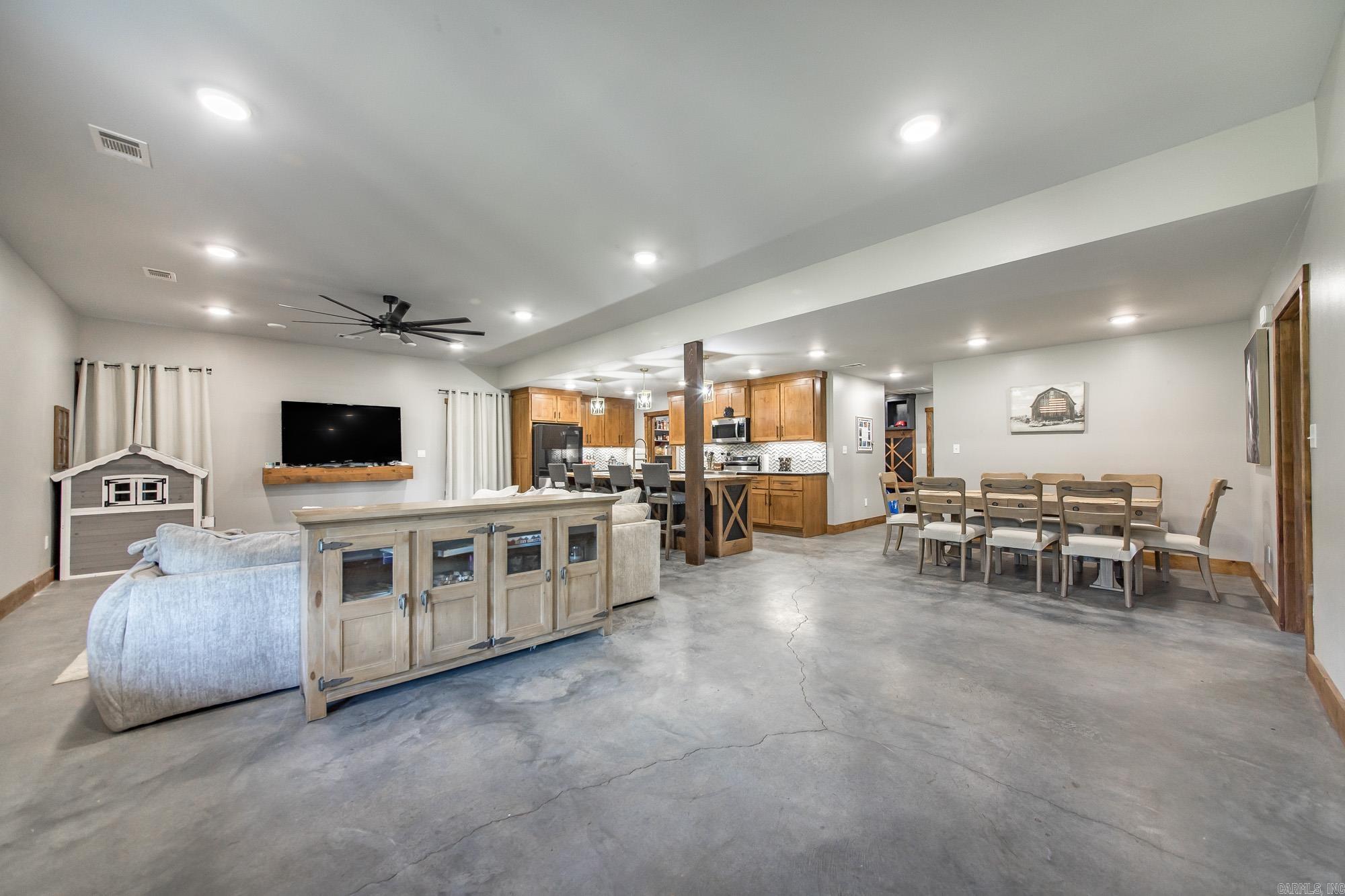 SCENIC VALLEY - Residential