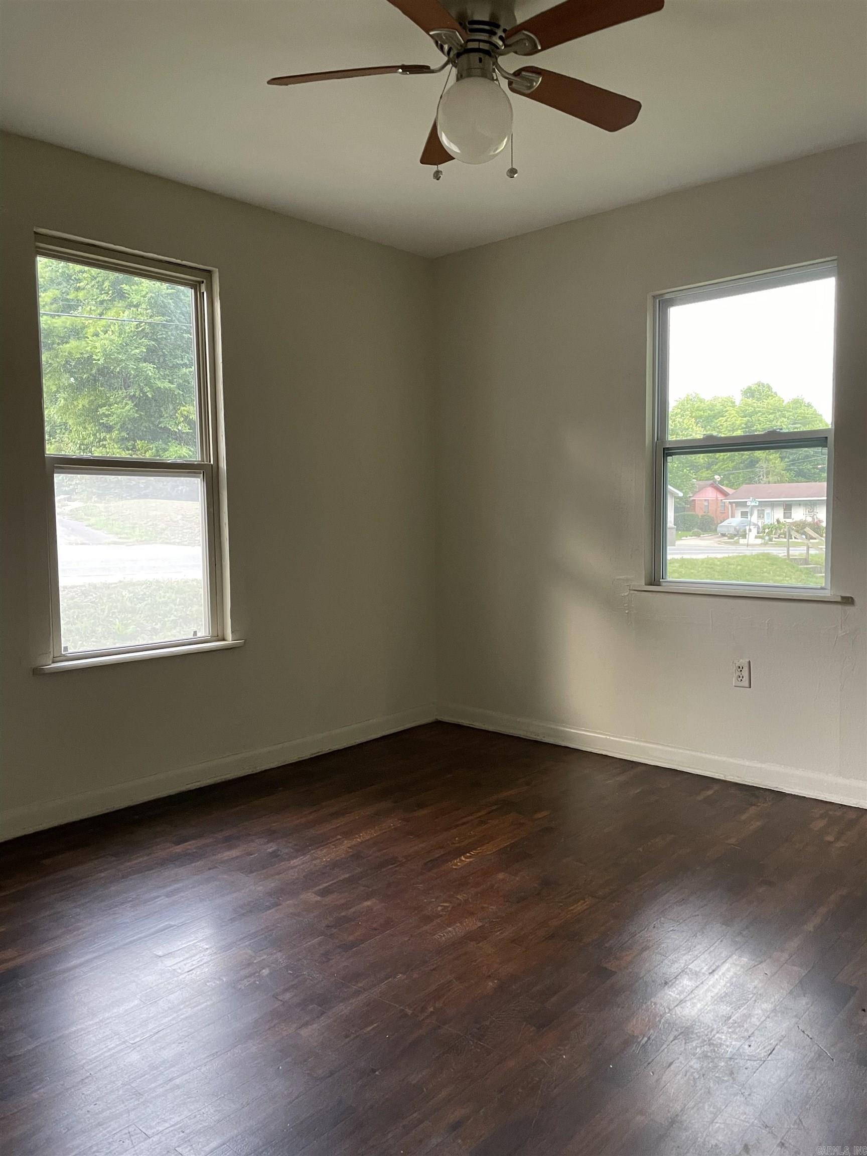 BARROW JOHN - Residential