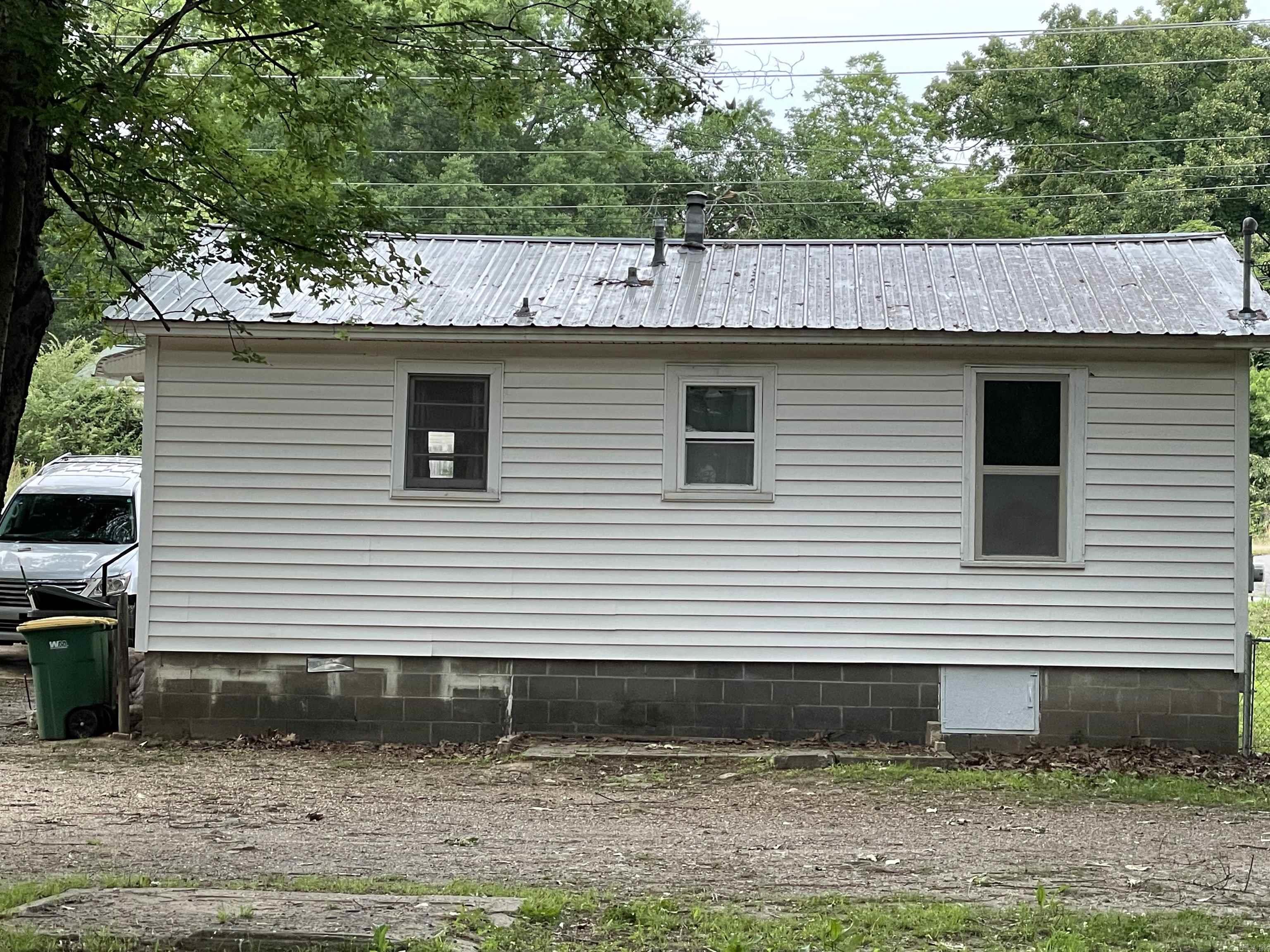 BARROW JOHN - Residential