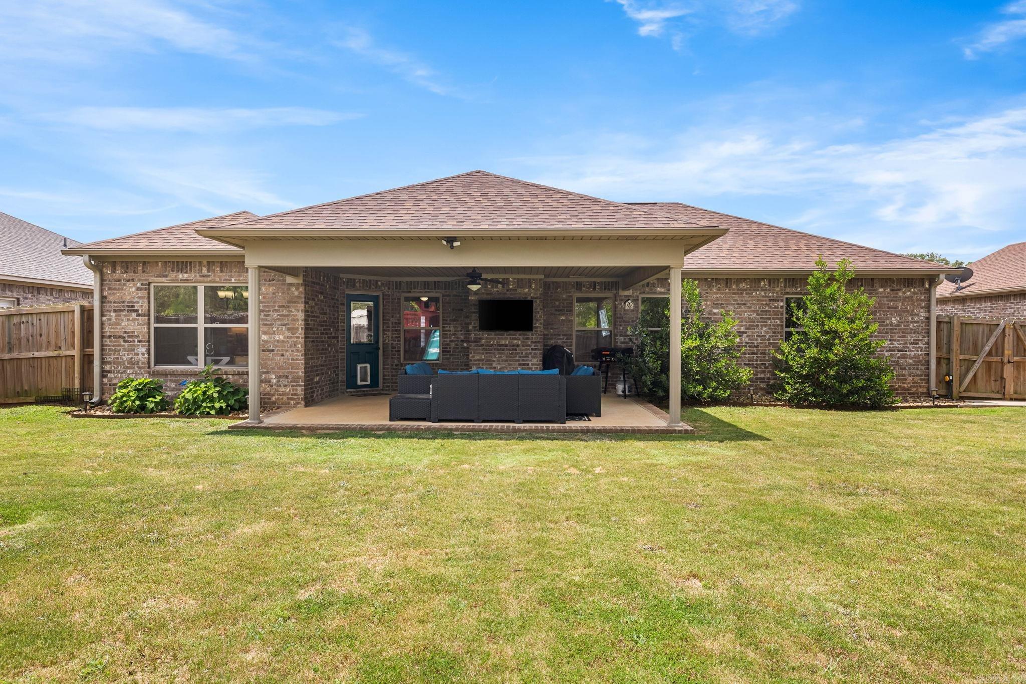 HUNTINGTON PLACE - Residential