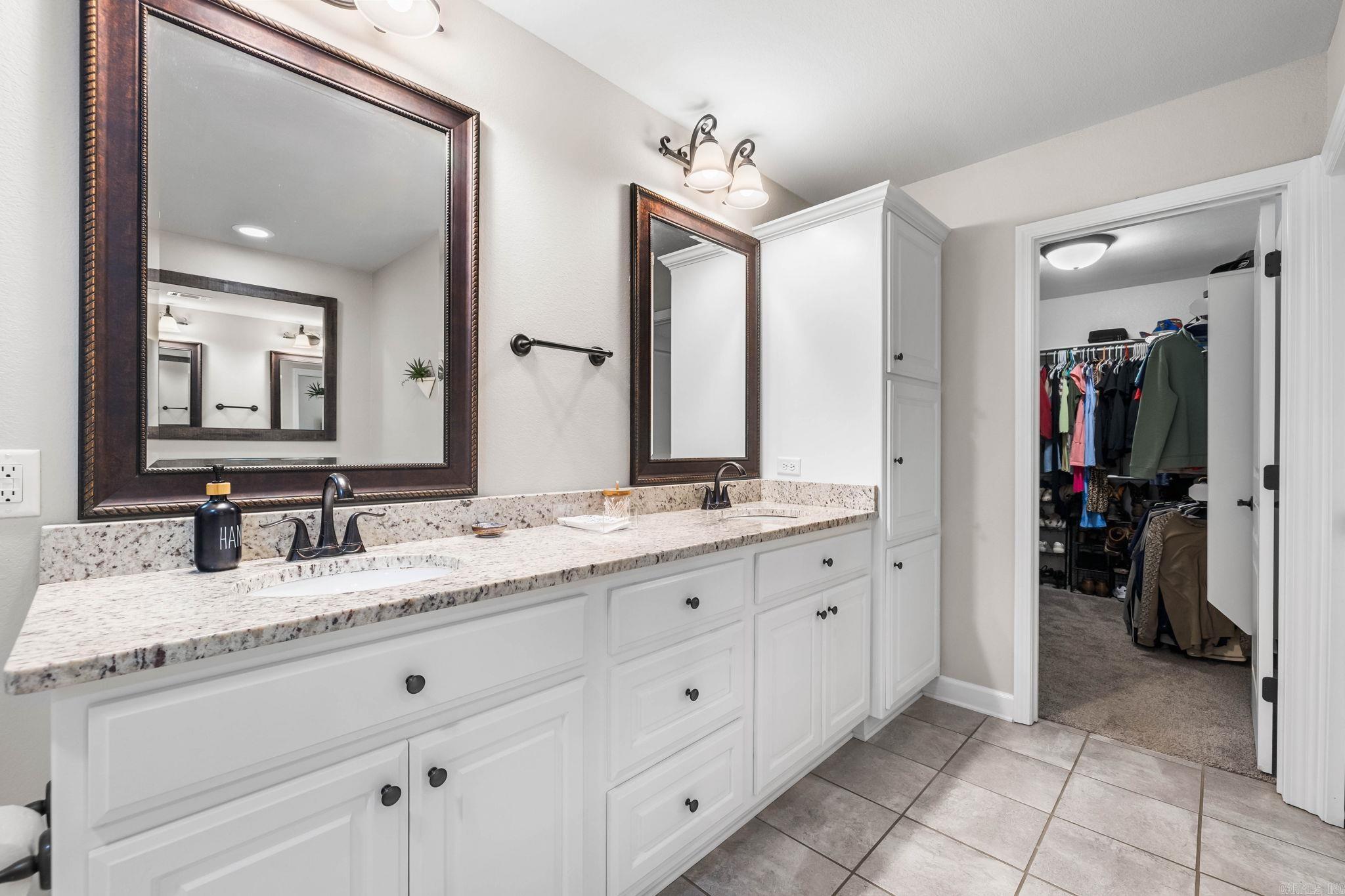HUNTINGTON PLACE - Residential