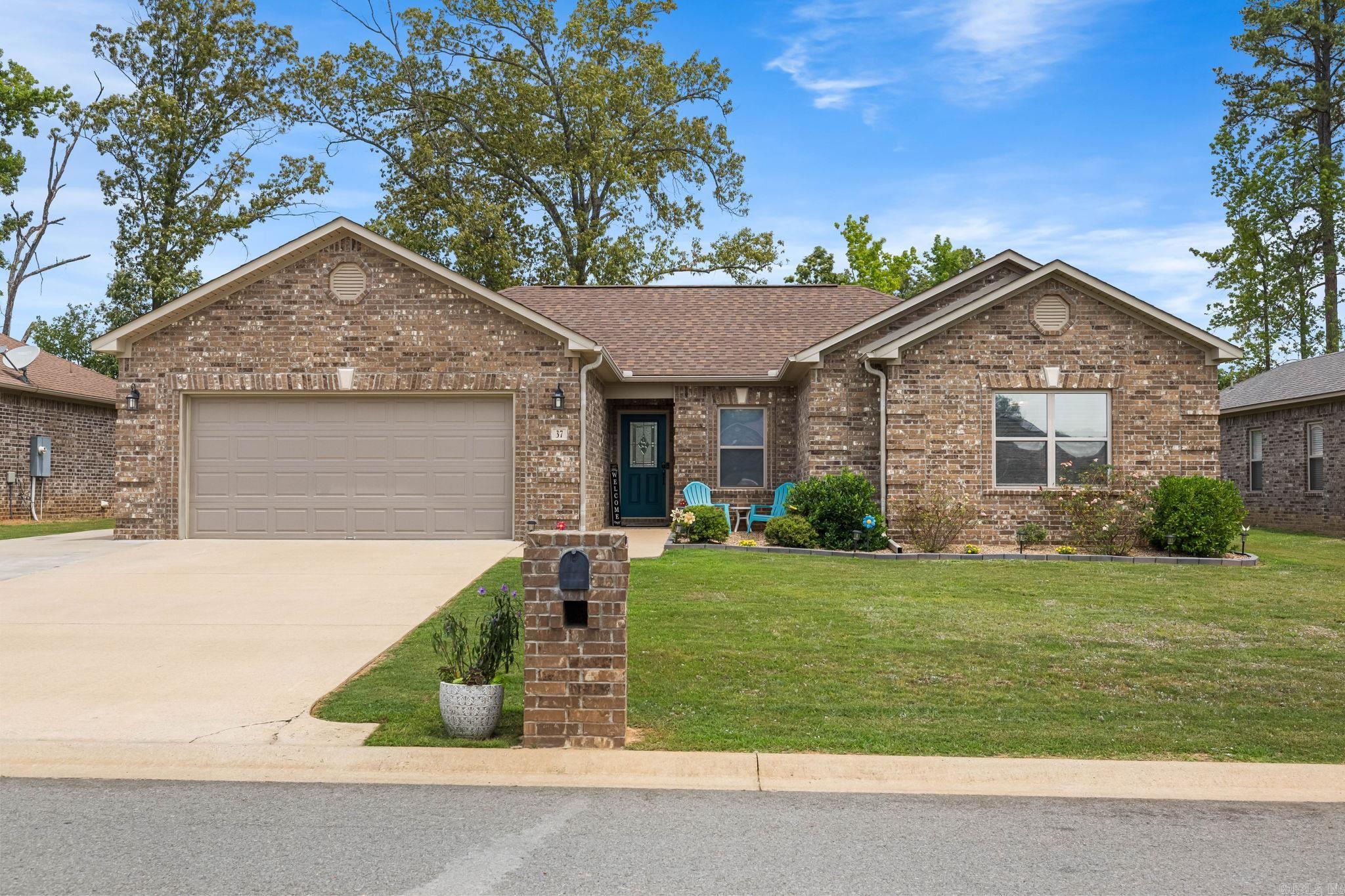 WELCOME Home to this 4 Bedroom 2 Bathroom home in the highly sought after Huntington neighborhood! Designed with comfort and convenience in mind this split plan open floor plan features a large kitchen area with plenty of storage and counterspace. The living room boast a tall, coffered ceiling adding character and aesthetic appeal. The fully fenced backyard is ideal for entertaining and relaxation with the covered back patio wired for a television. The property is equipped with a storage building, 30-amp RV hook up, Extra parking pad and Generator capable. New roof 2022. Quality construction, thoughtful upgrades and a fantastic location this home truly checks all the boxes.