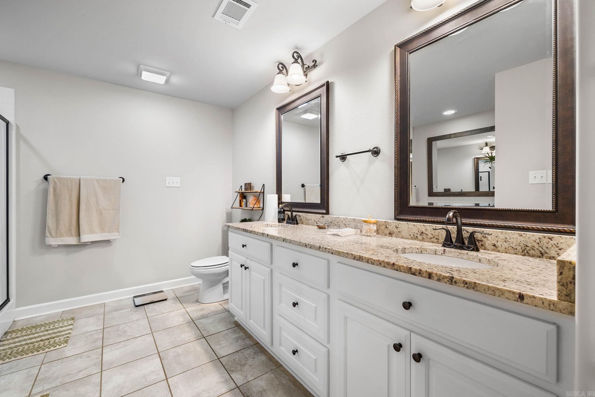 HUNTINGTON PLACE - Residential