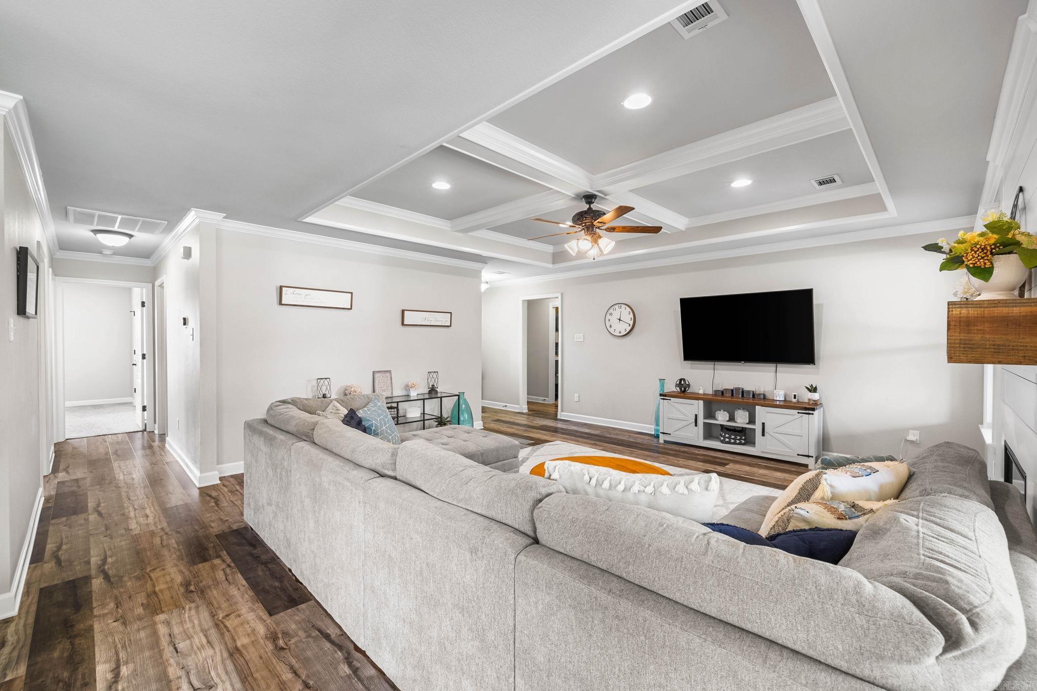HUNTINGTON PLACE - Residential