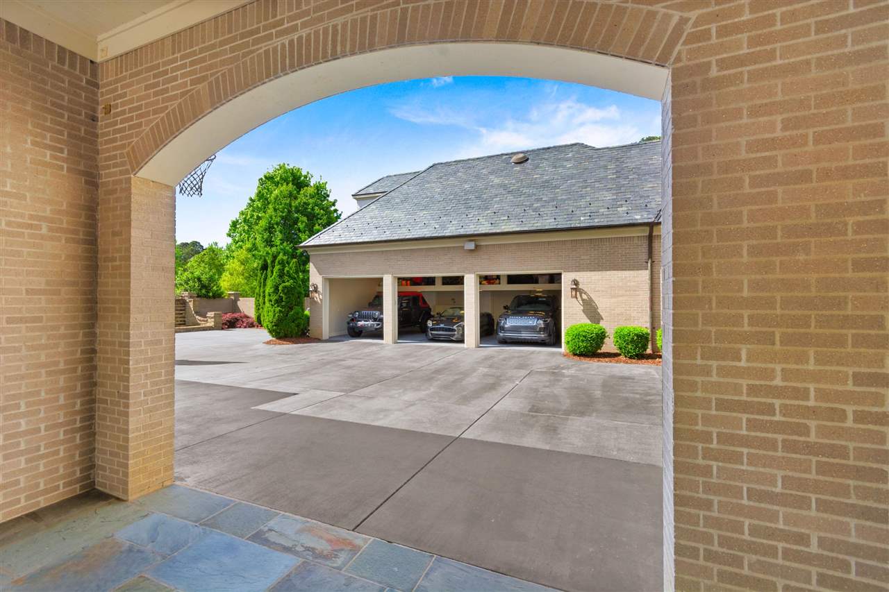CHENAL VALLEY CHENAL CIRCLE - Residential