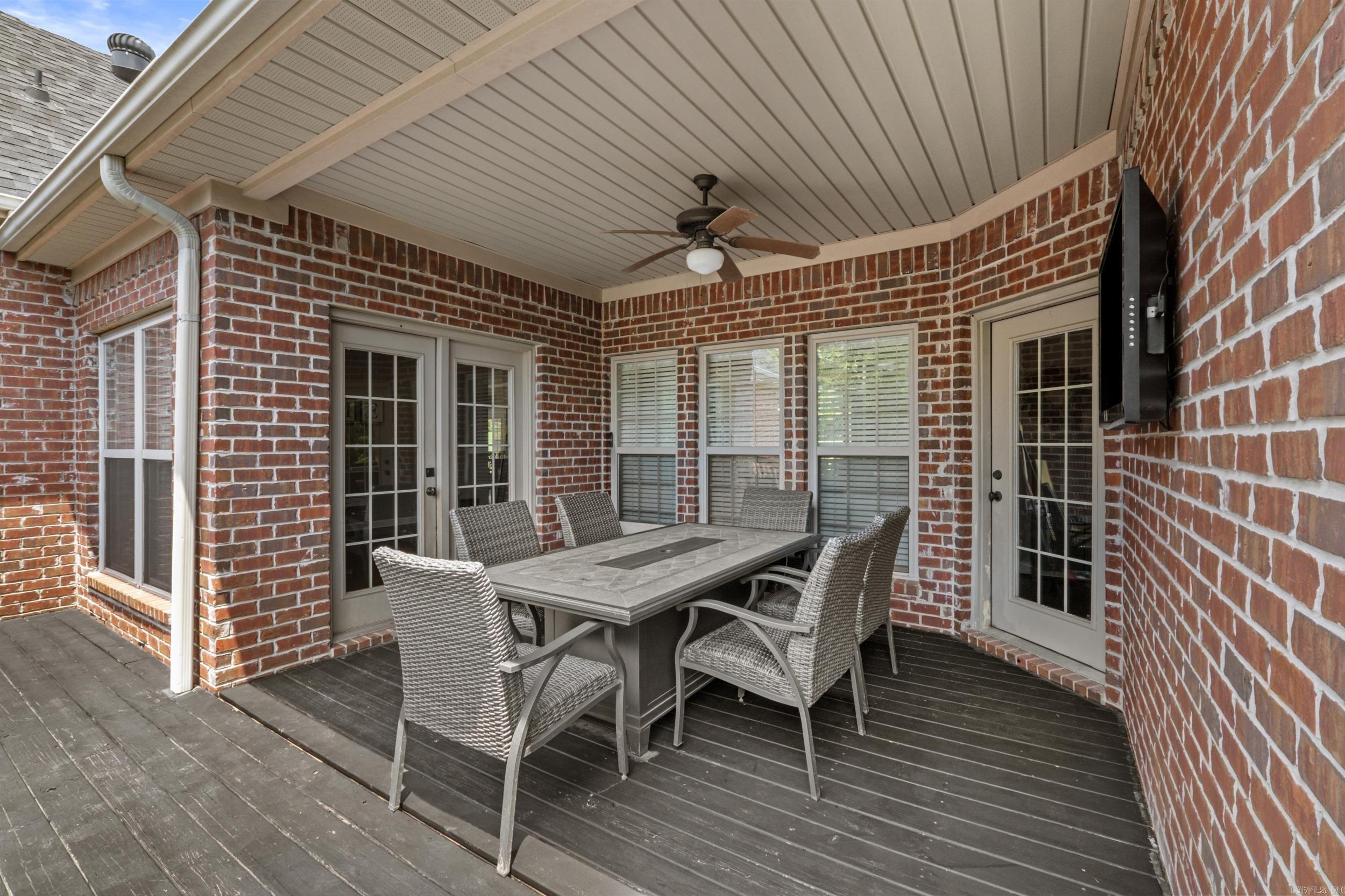 STONE RIDGE AT CYPRESS CREEK - Residential