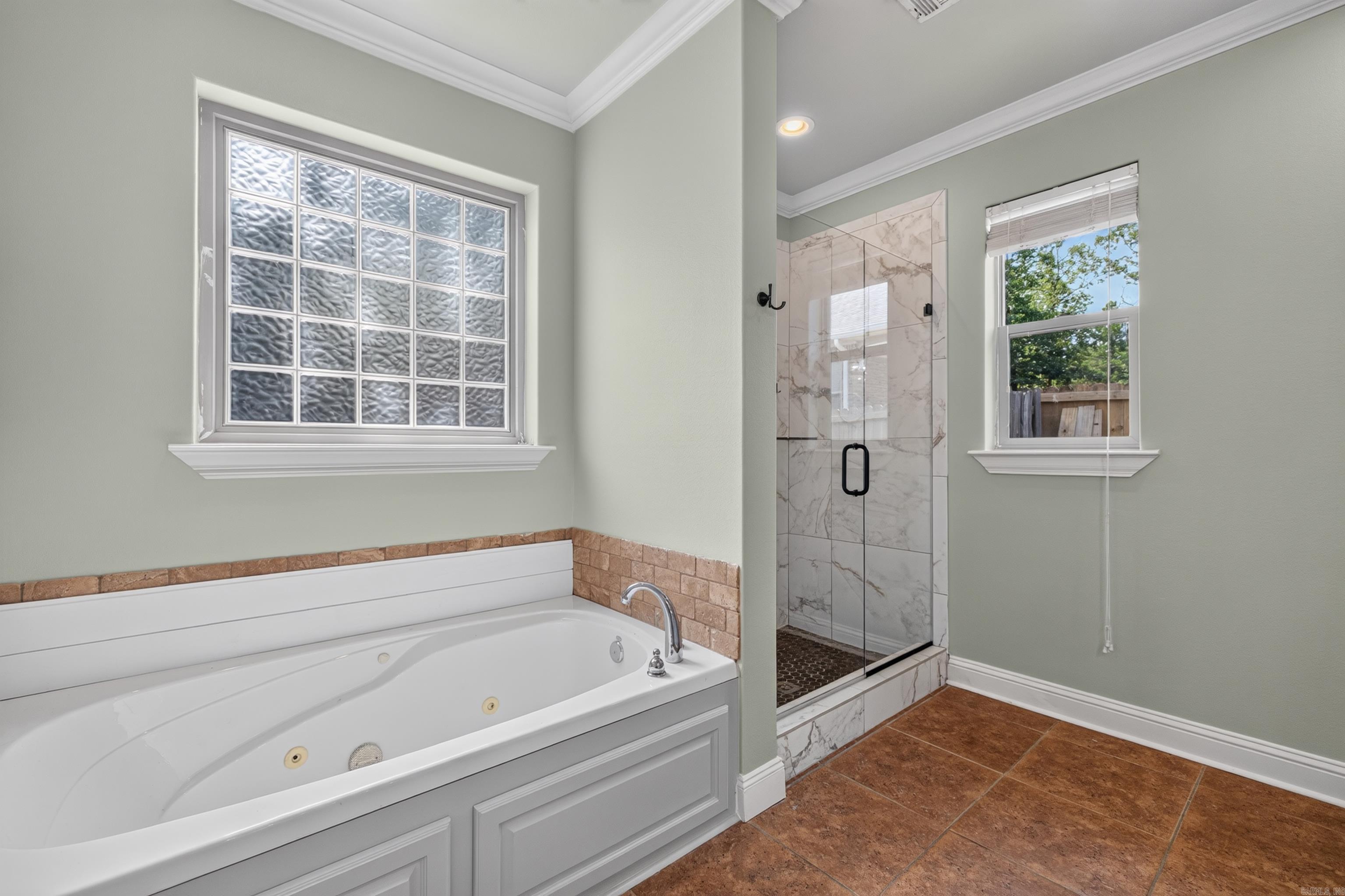 WYNNEWOOD - Residential