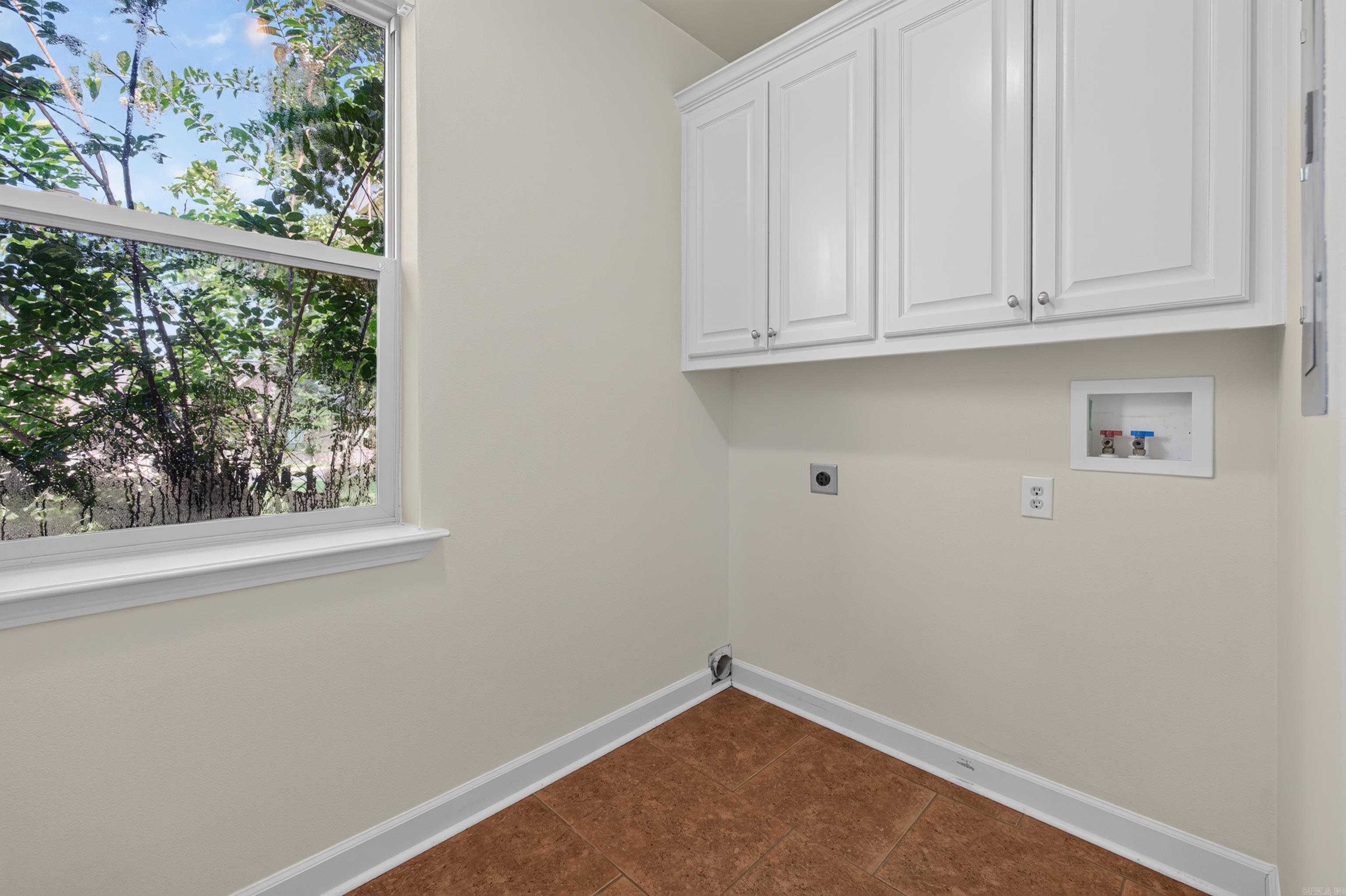 WYNNEWOOD - Residential